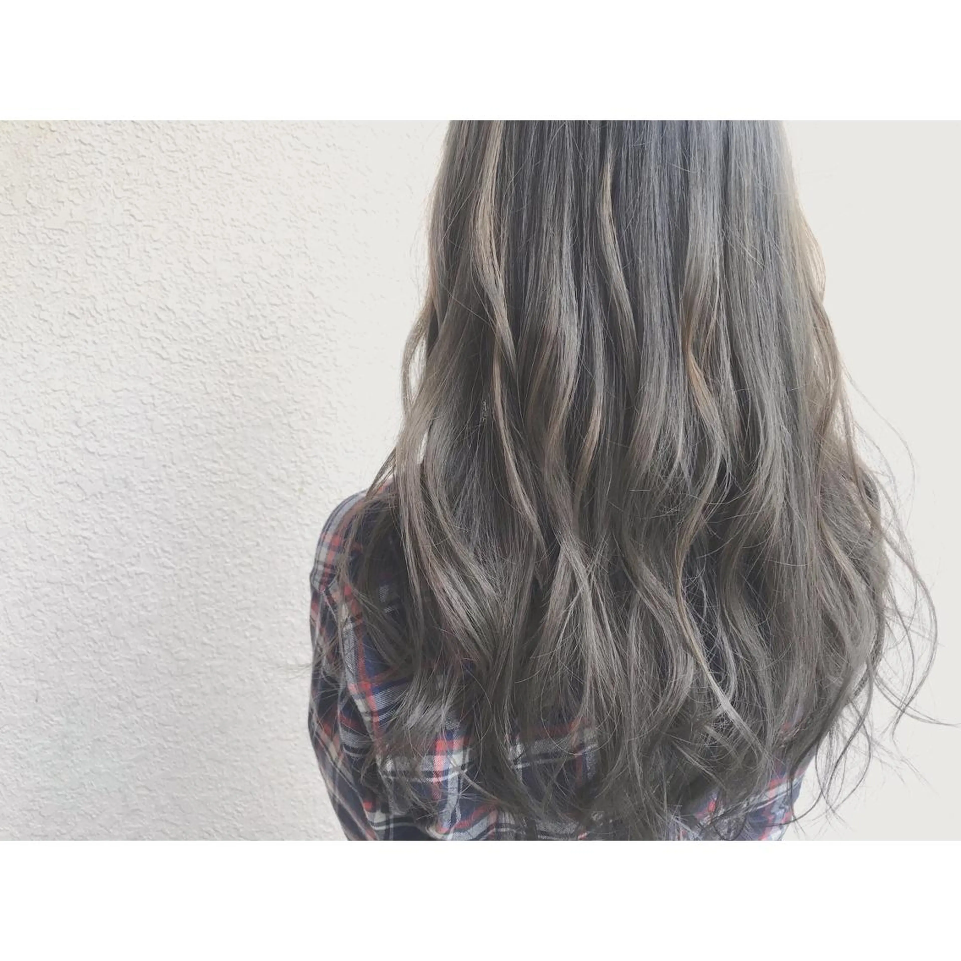 【初回クーポン】話題のダメージレスなケアブリーチを使用★ダメージレスワンブリーチカラーの写真