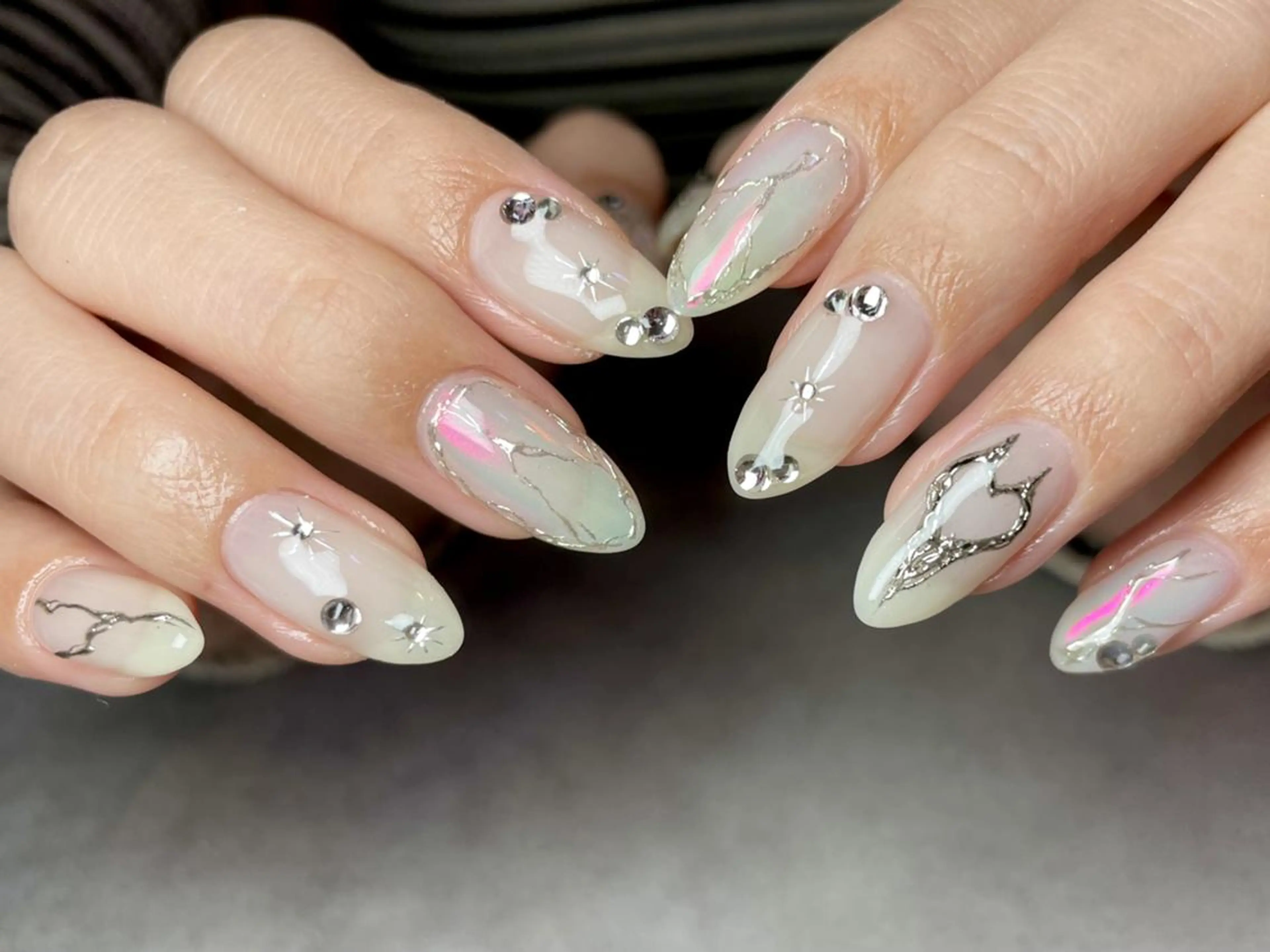 ネイル elu hのネイルデザイン