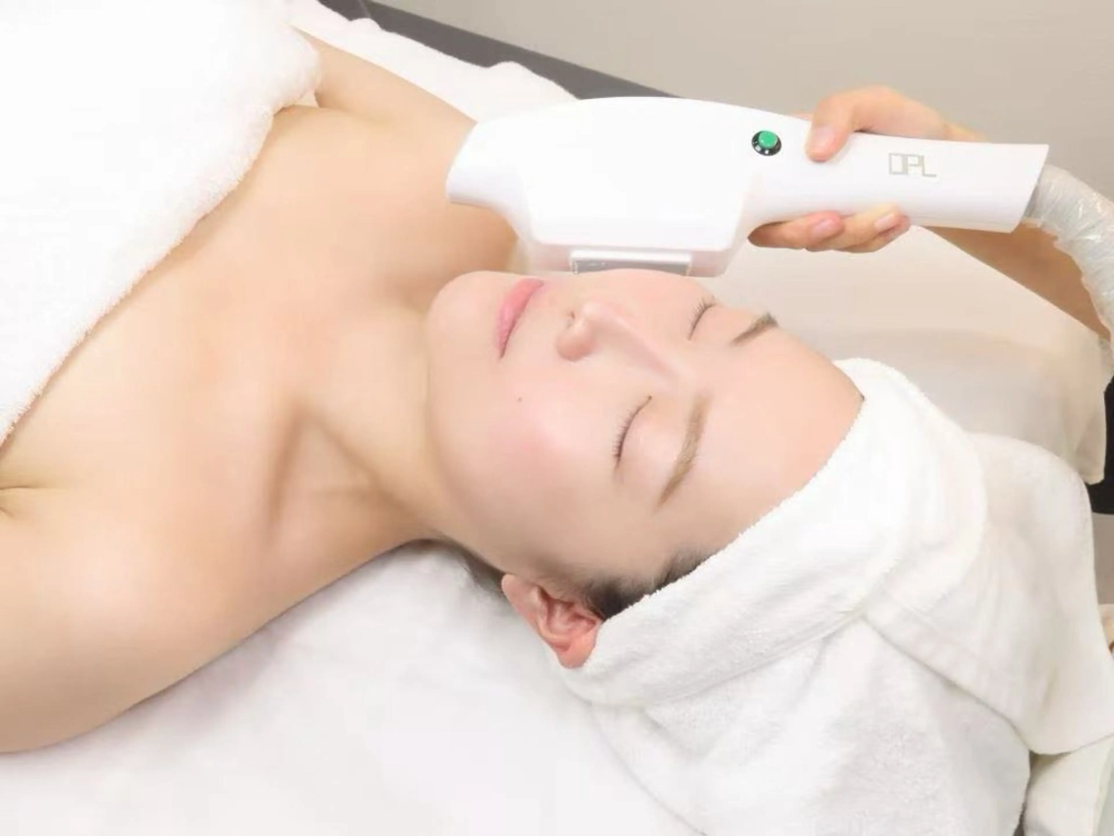 ご新規様限定☘️毛穴洗浄＆DPL光フェシャルの写真