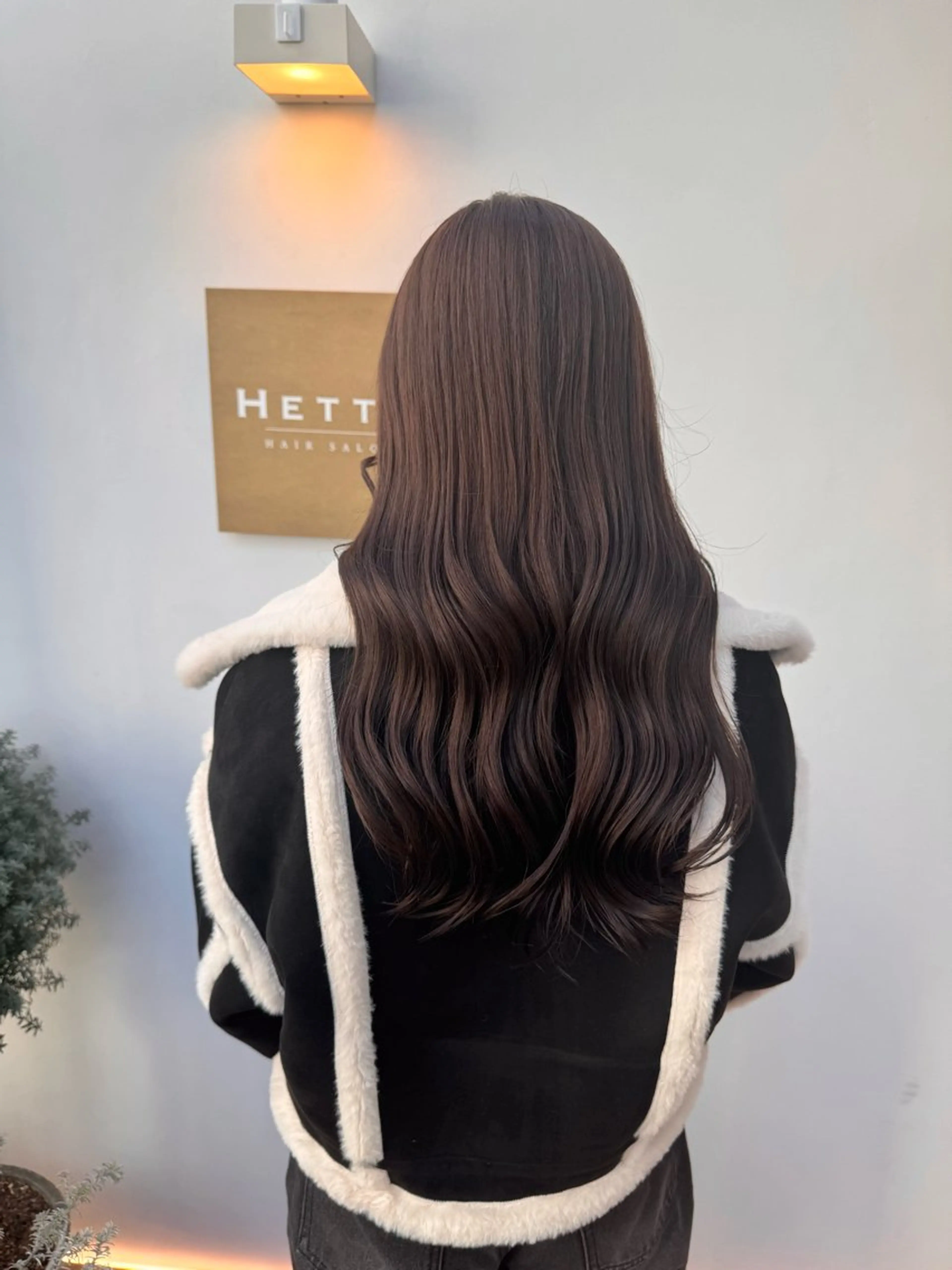 ロング カラー トリートメント ハガ コトコのヘアスタイル