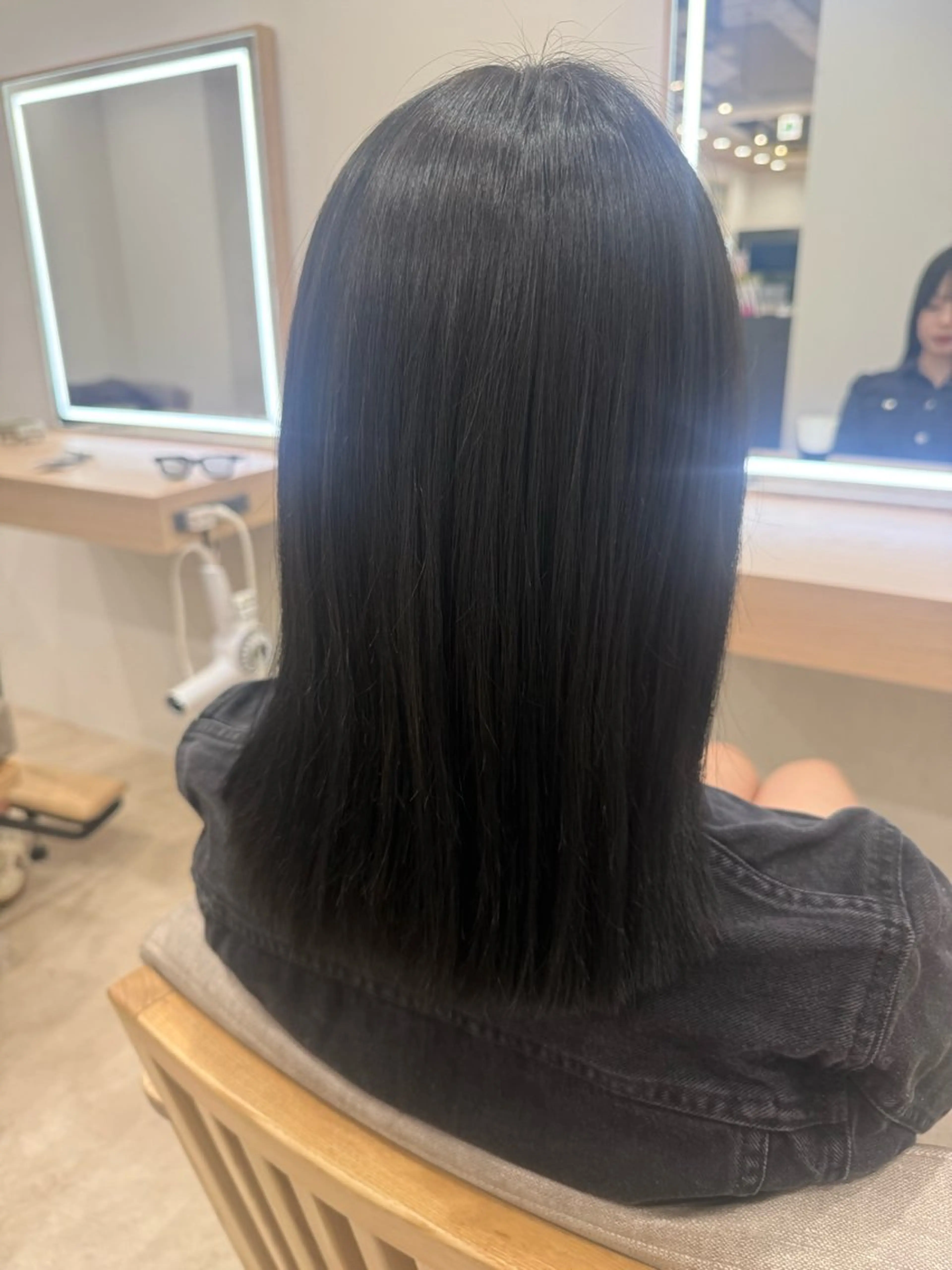 ミディアム カット ヘアカラー littleesta 那月のヘアスタイル