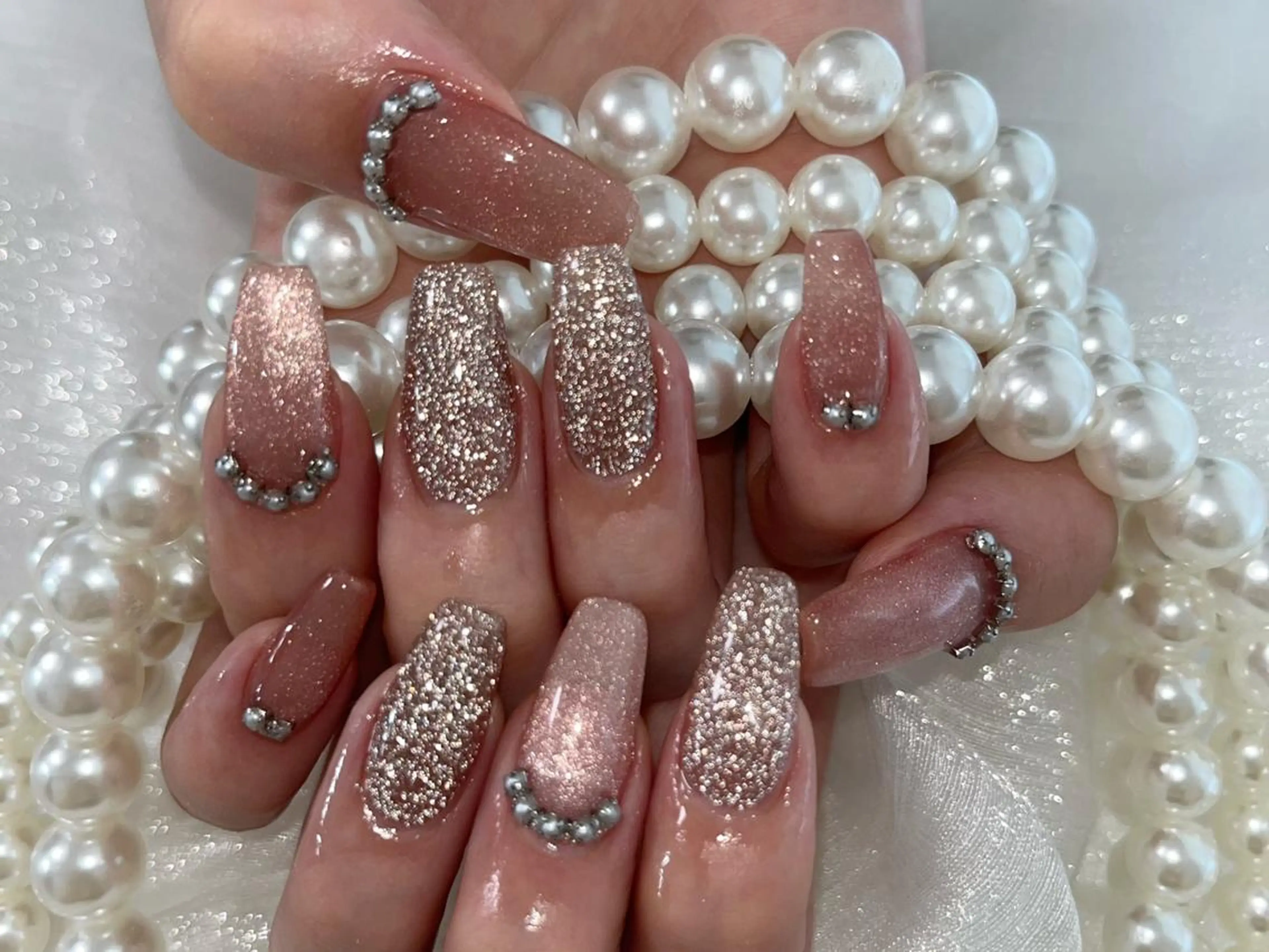 ネイル フレンチネイル キラキラネイル シンプルネイル 夏ネイル ハンドネイル Lucky nail salonのネイルデザイン