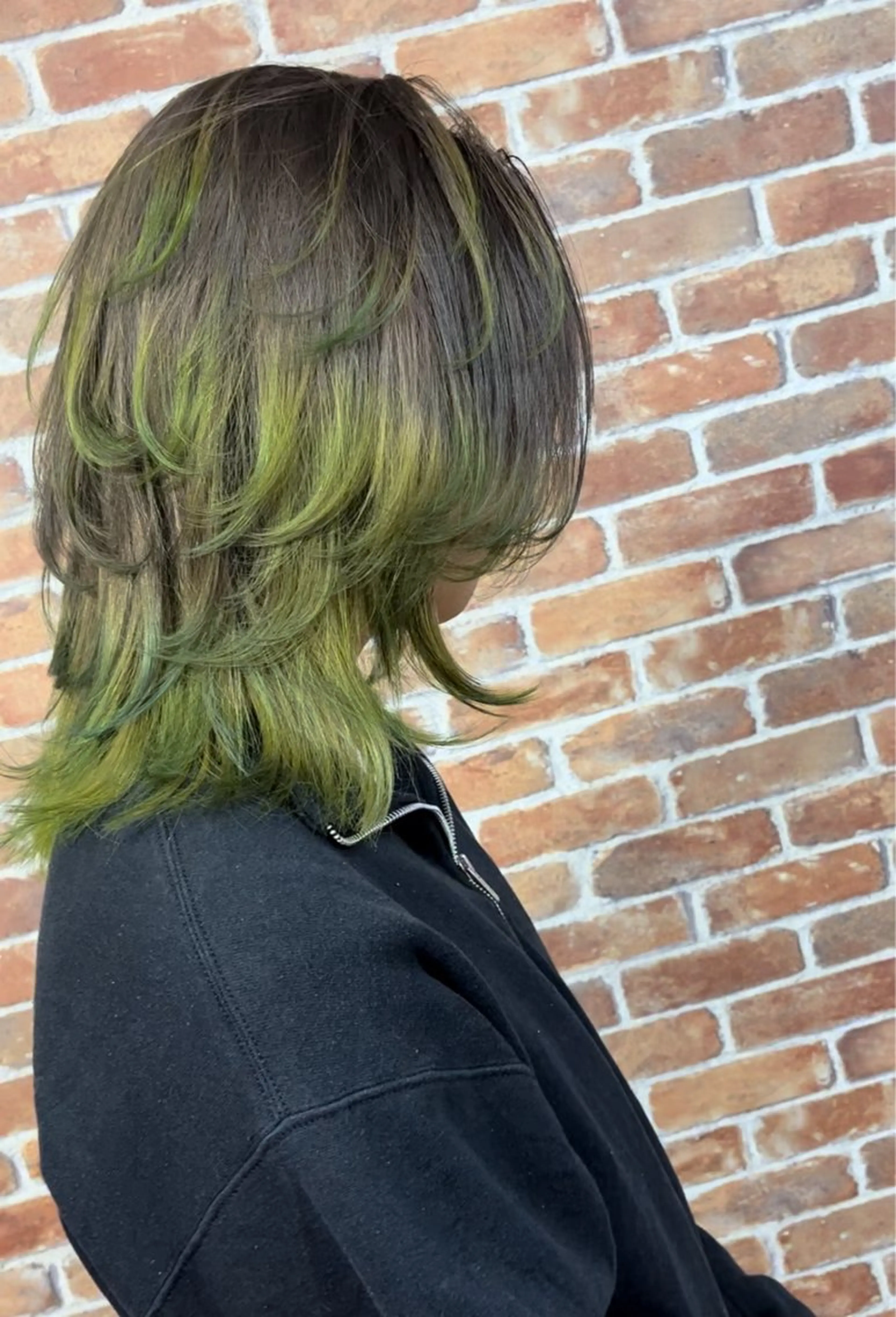 ミディアム カラー ハイトーンカラー ウルフカット カット ヘアカラー トリートメント さいとう つかさのヘアスタイル