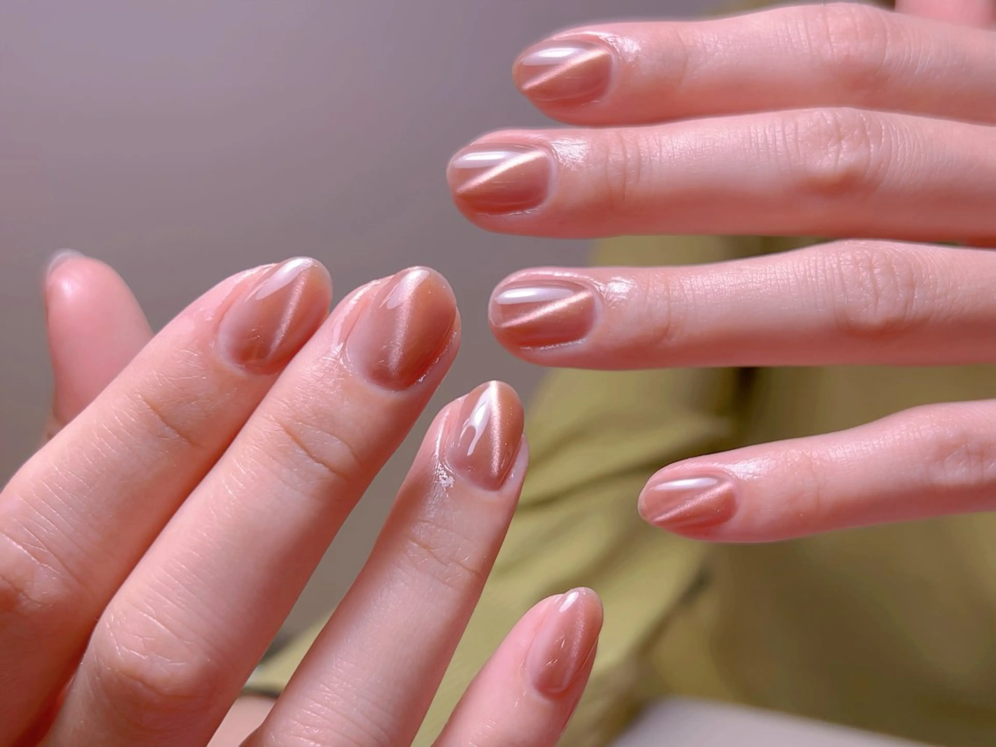 ネイル フレンチネイル ジェルネイル グラデーション 韓国ネイル マグネットネイル ハンドネイル 【長さ出し】 IRIS NAILのネイルデザイン