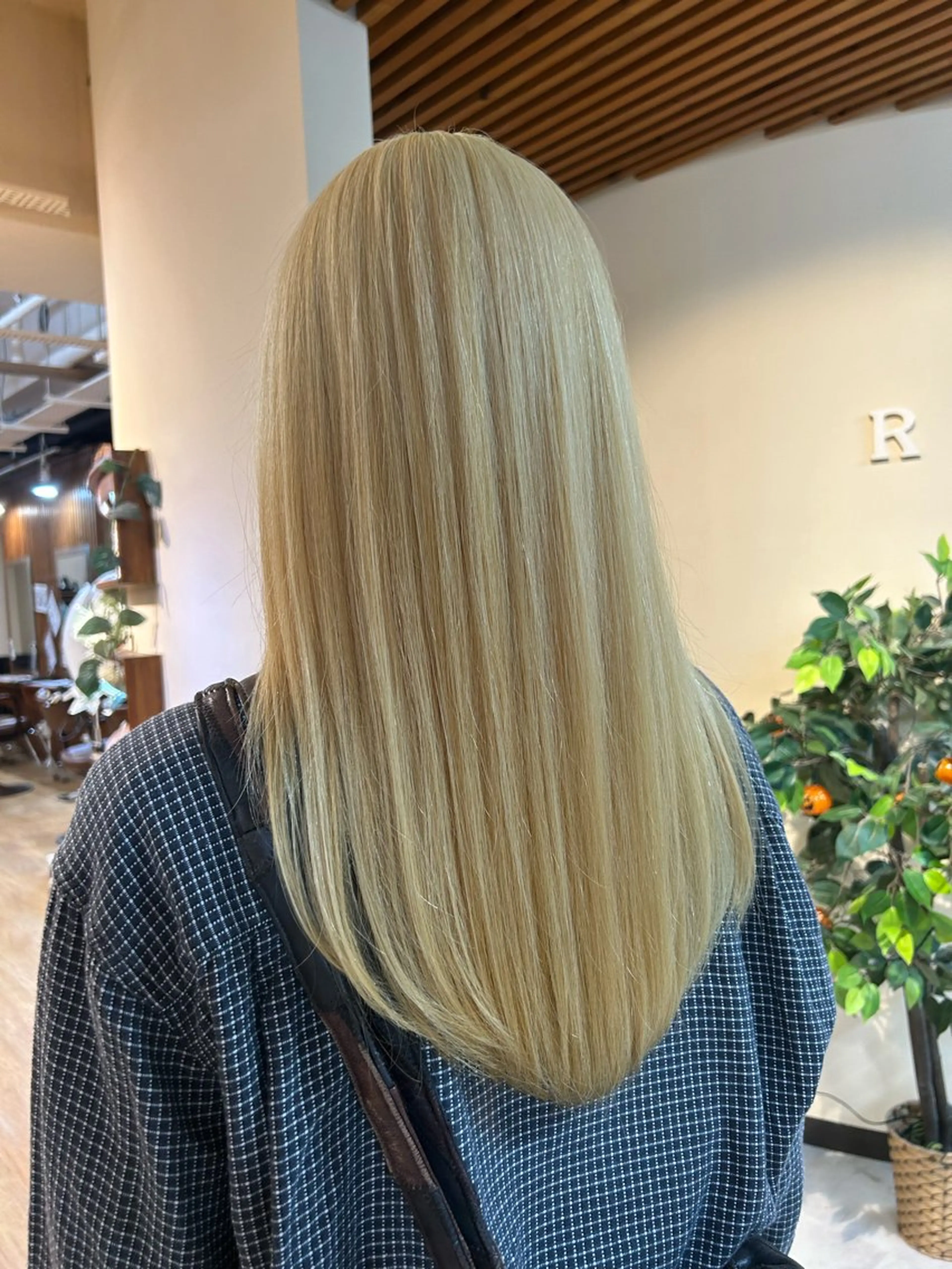 ロング カラー 林 佑哉のヘアスタイル