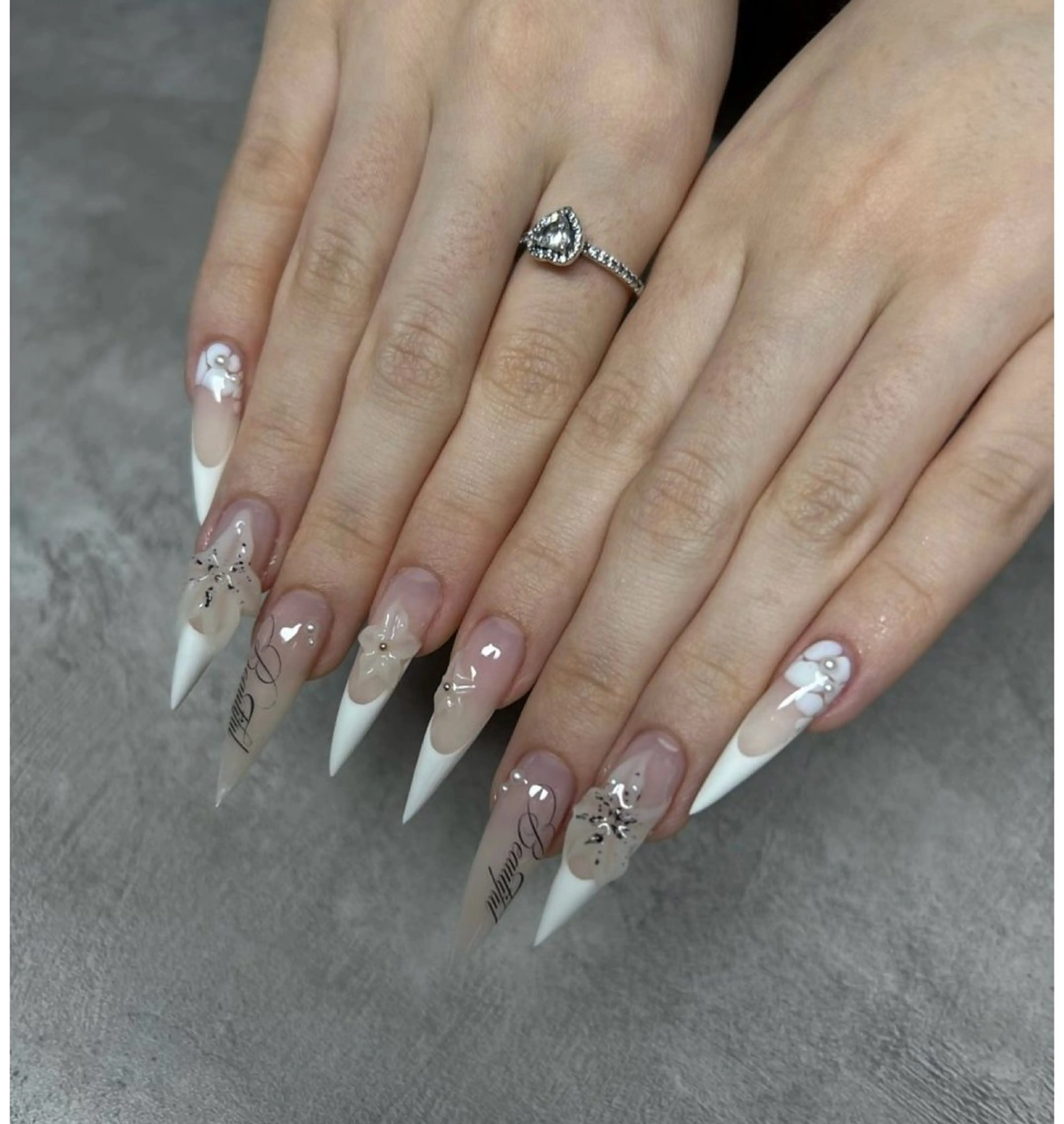 ネイル オーロラネイル ブルー チークネイル フットネイル フレンチネイル ハンドネイル REI レイのネイルデザイン