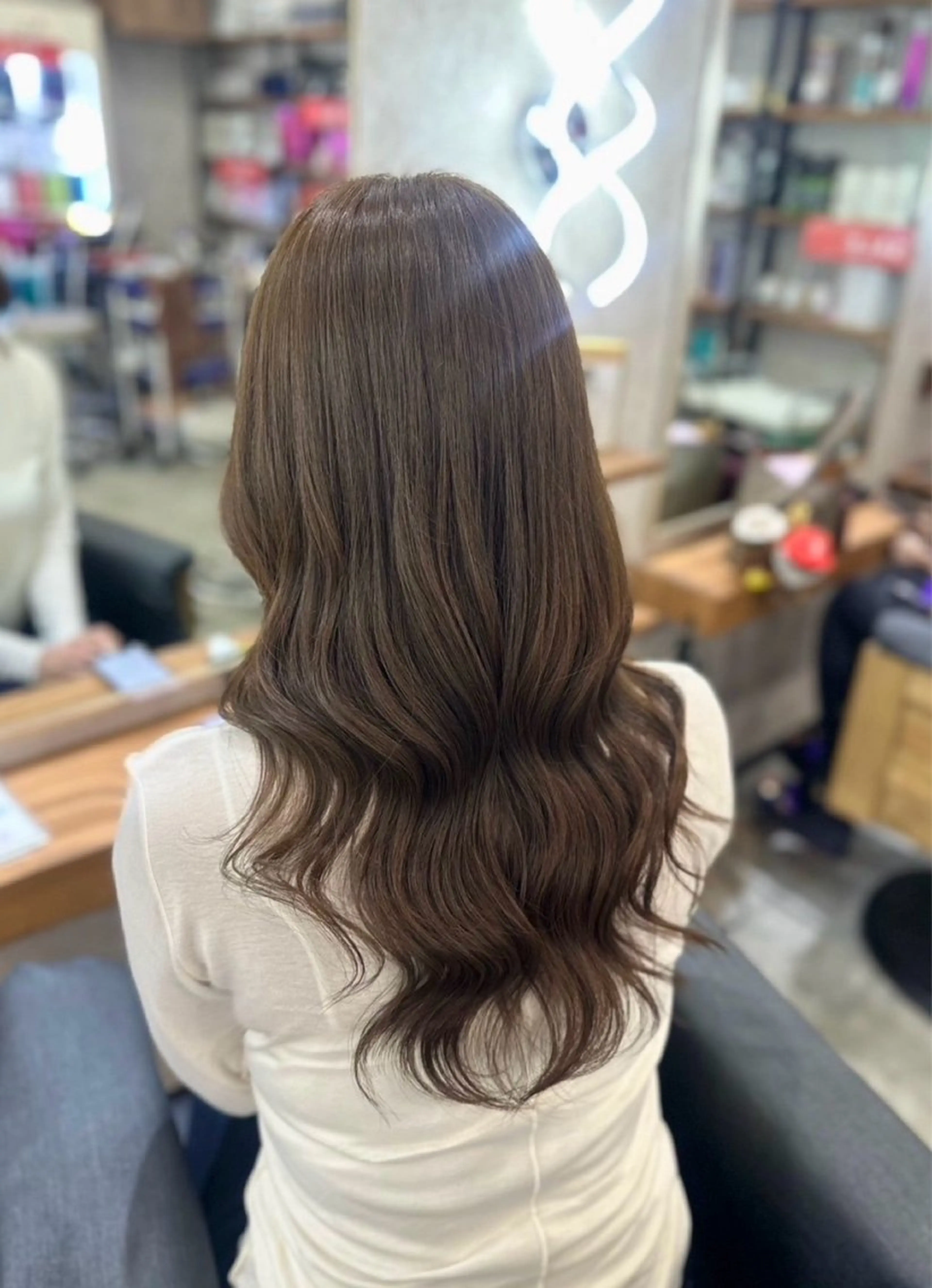 セミロング ヘアカラー MOURI CHISATOのヘアスタイル