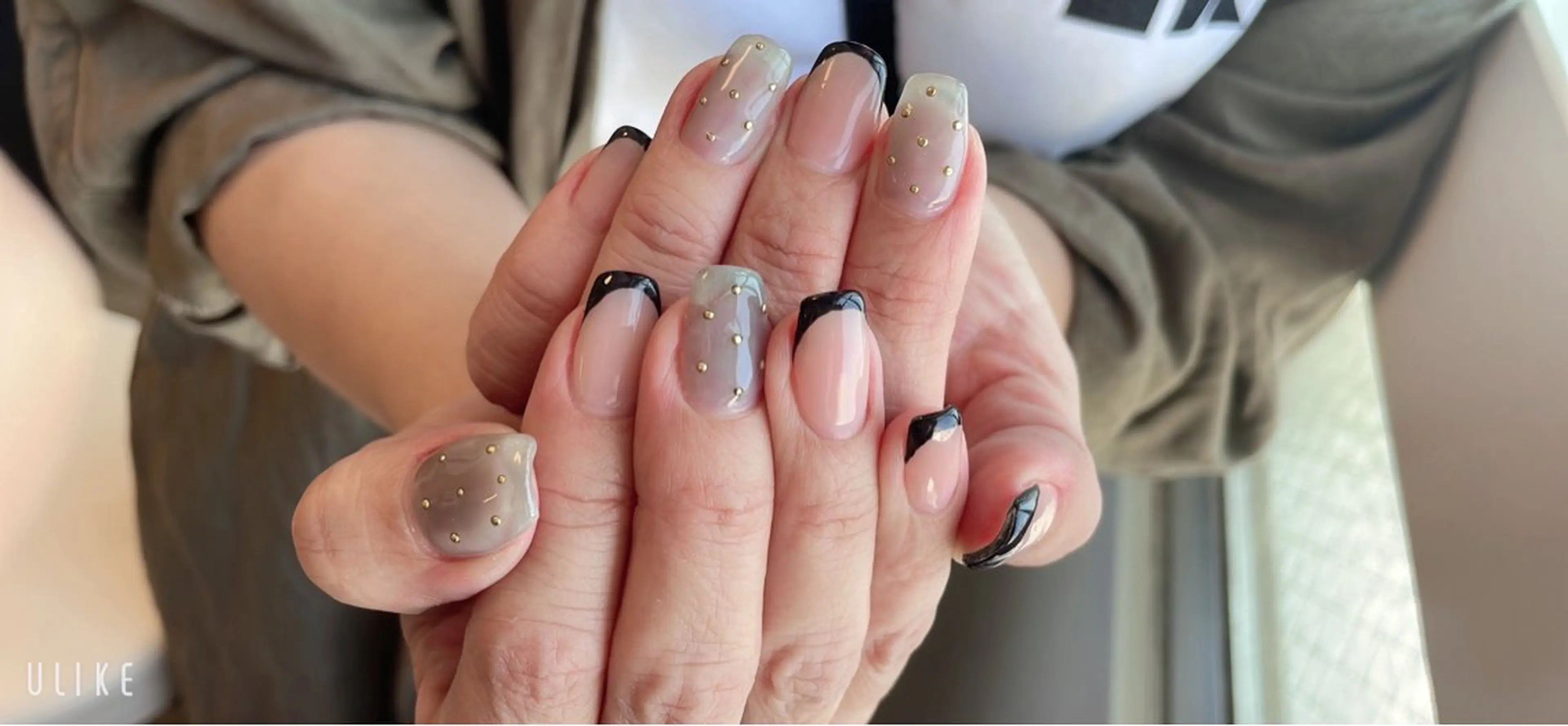 ネイル ハンドネイル emi ...の眉毛・アイブロウイメージ