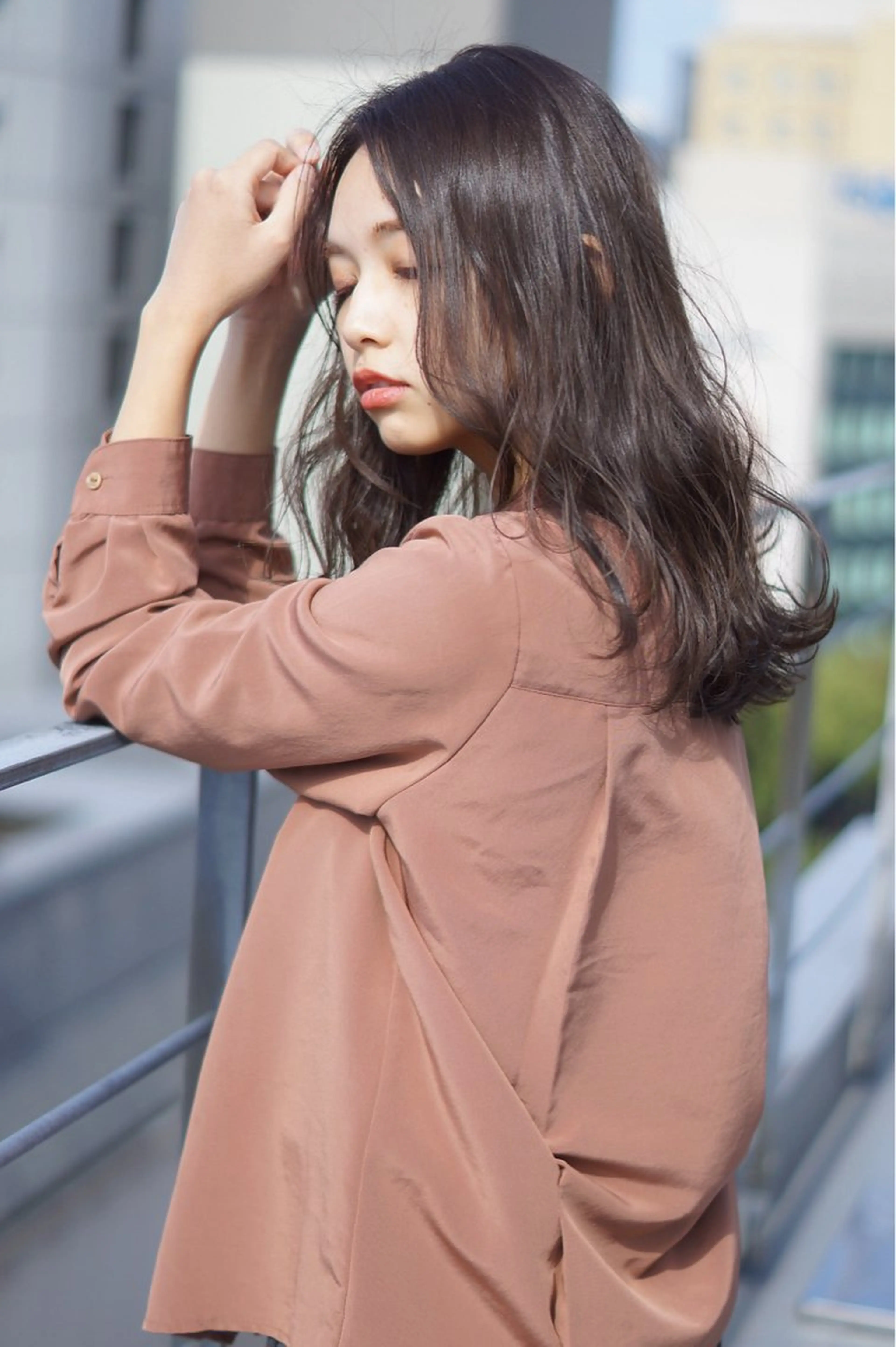 ロング カット ヘアカラー トリートメント hoNua. 栄/透明感カラーのヘアスタイル