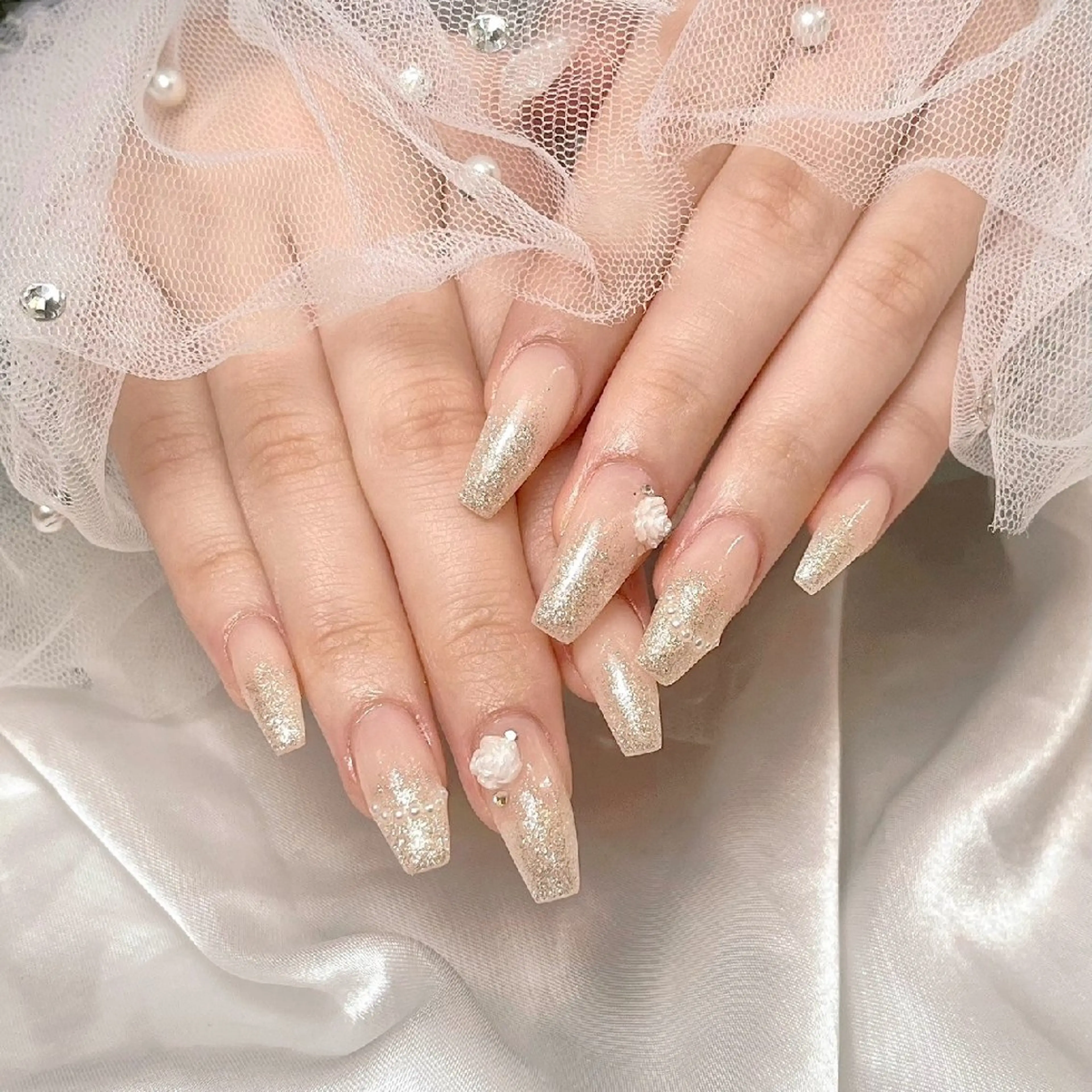 セミロング che'ri nailのネイルデザイン