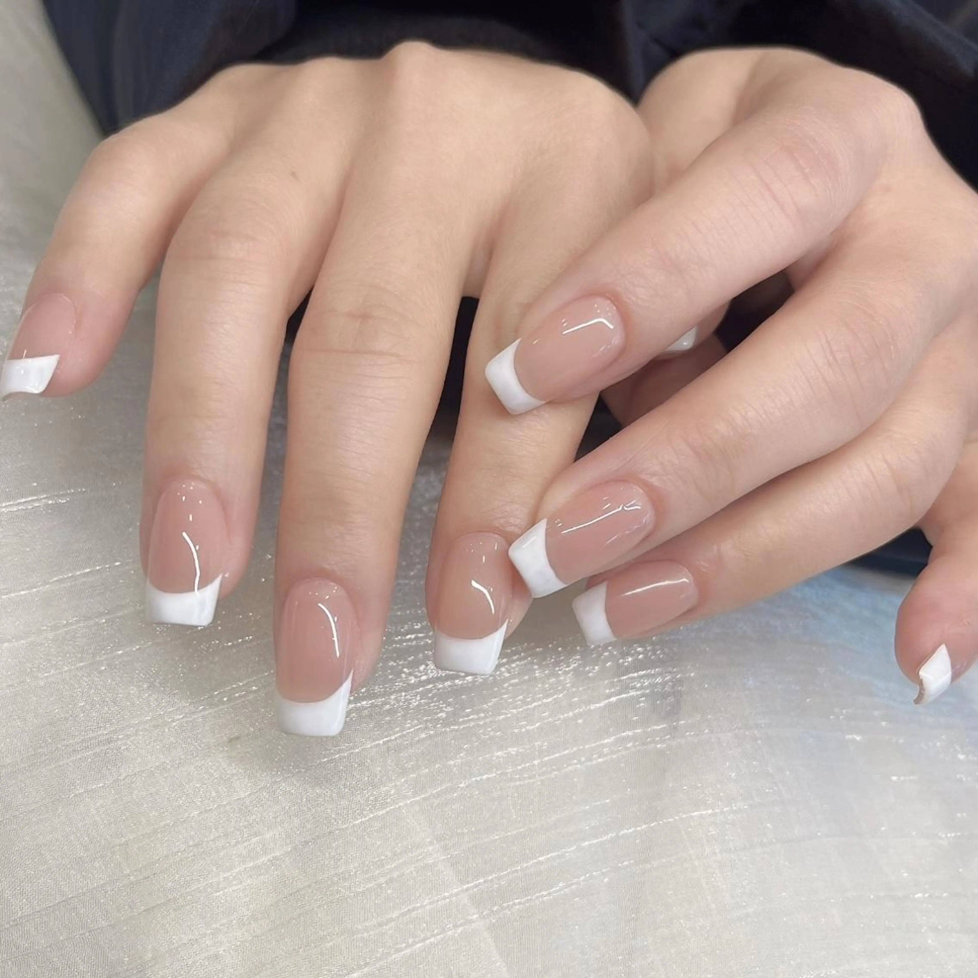 Hand 【カラフレンチ】の写真