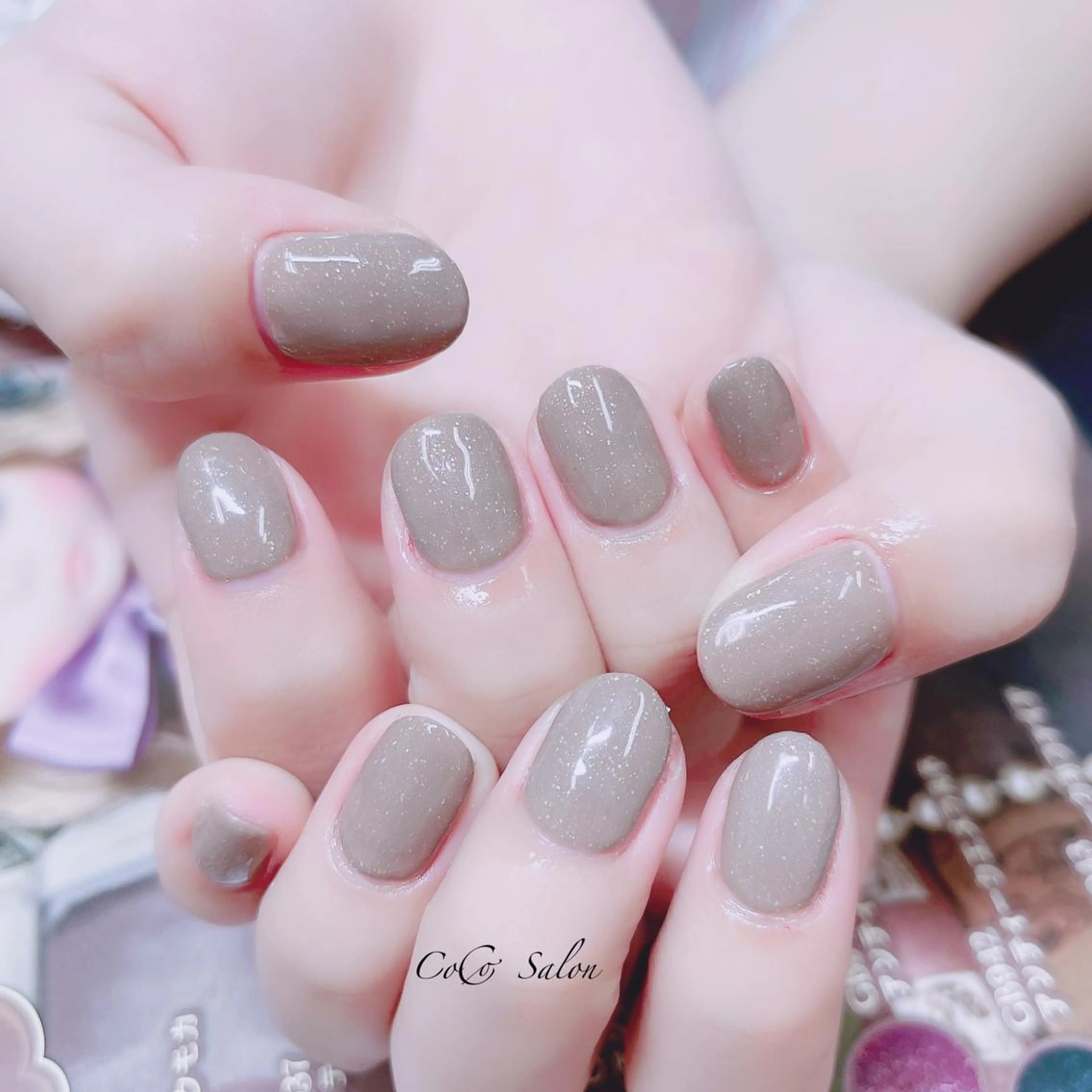 ネイル 長さ出し ジェルネイル ラメ(グリッター) オフィスネイル ワンカラーネイル ハンドネイル CoCoSalon ネイル/まつ毛予約のネイルデザイン