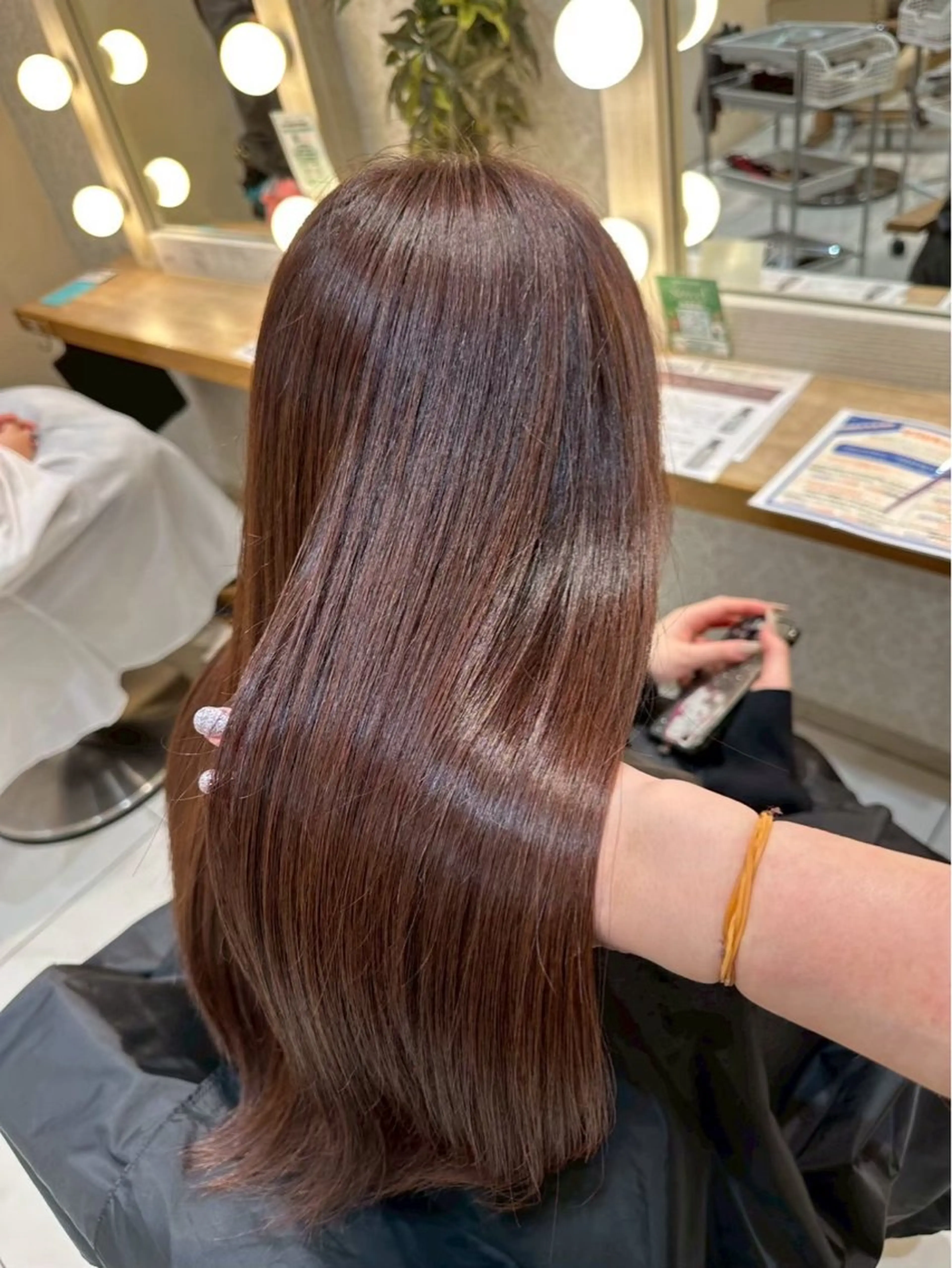 ロング 外人風ハイライト/ 艶カラーのヘアスタイル