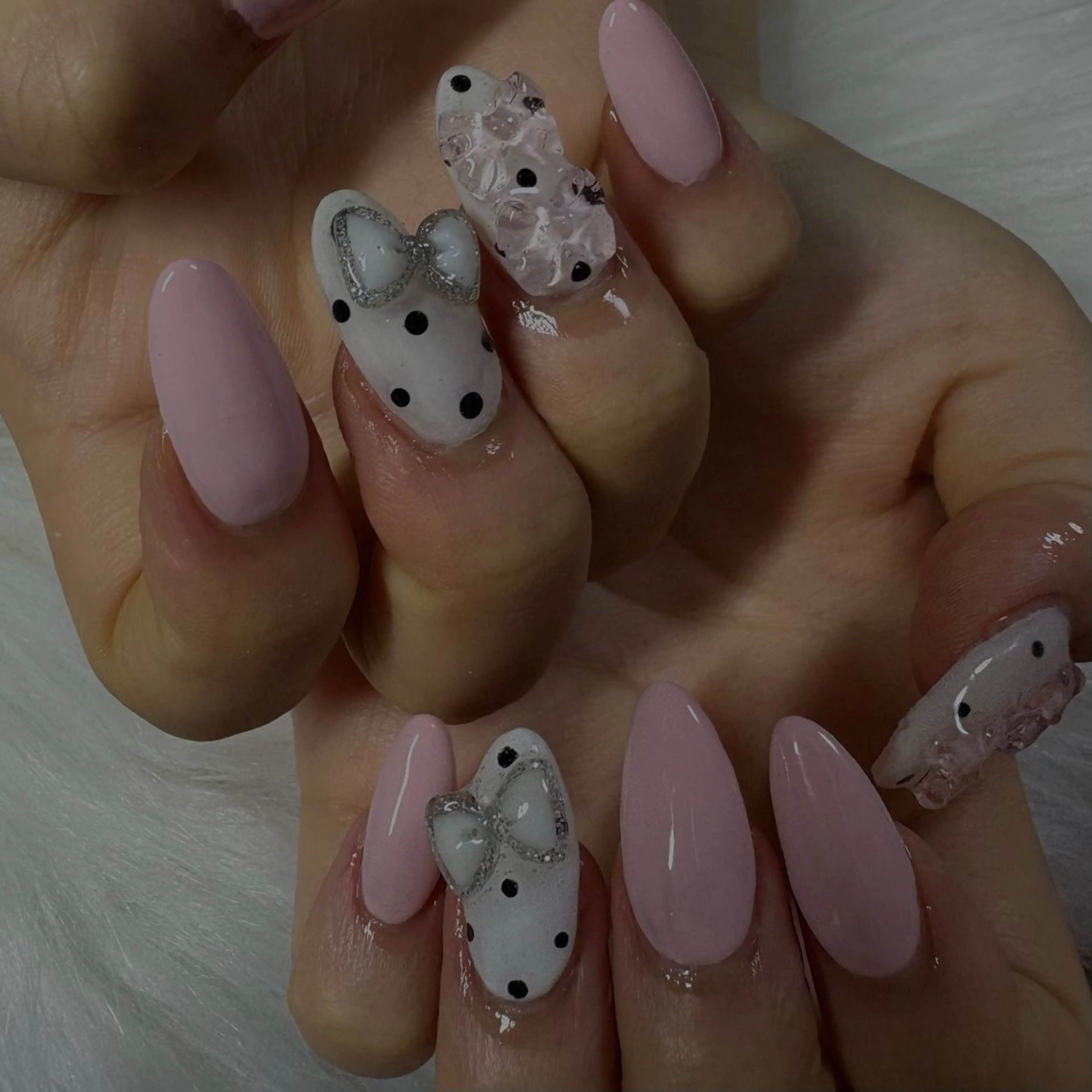 ネイル ドット 長さ出し フットネイル ハート キラキラネイル Vante梅田店所属・vante_aimi .パラジェル取扱店のネイルデザイン