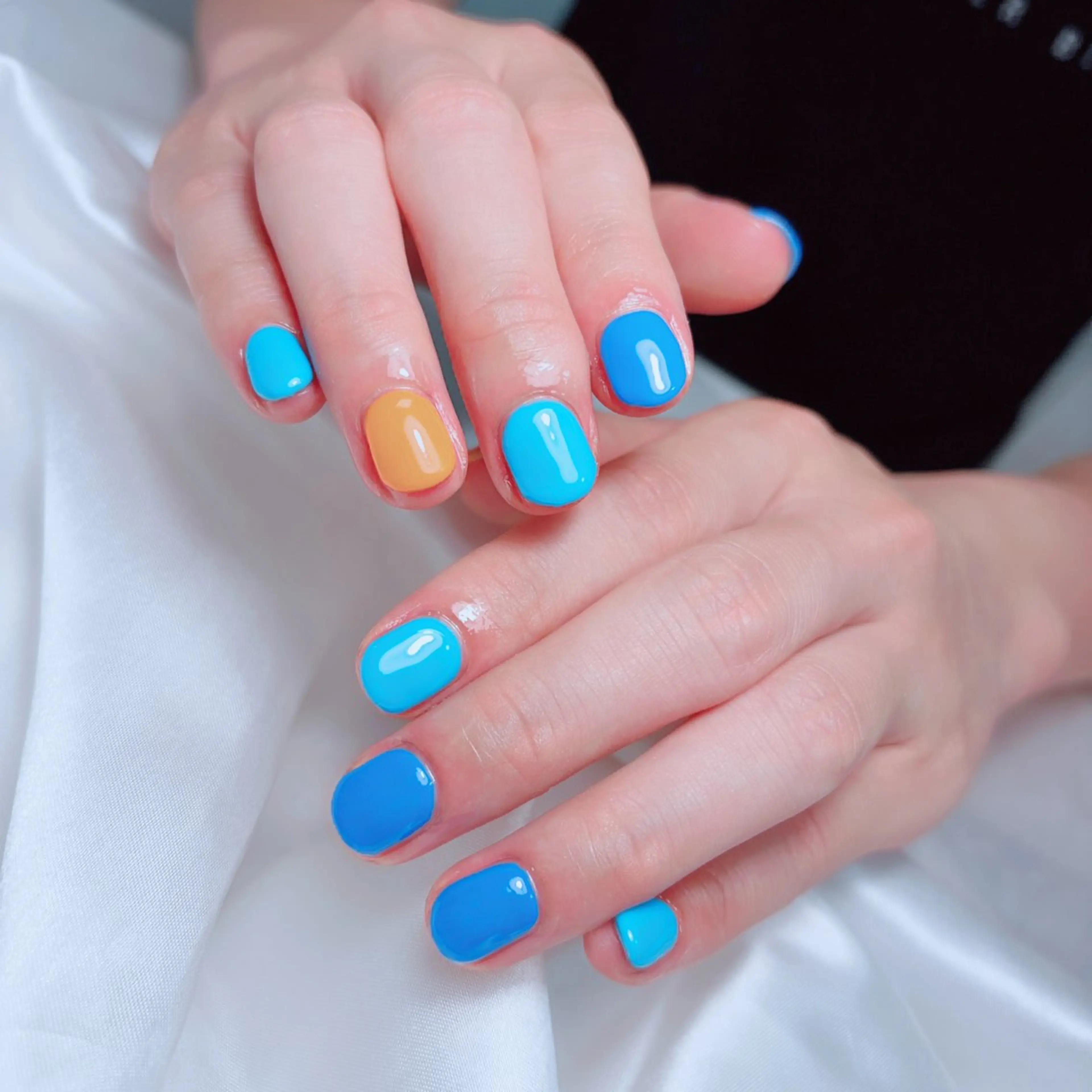 ネイル ブルー 水色 メンズネイル ワンカラーネイル 夏ネイル ハンドネイル Nail&Eye Spina 琴美のマツエク・マツパデザイン