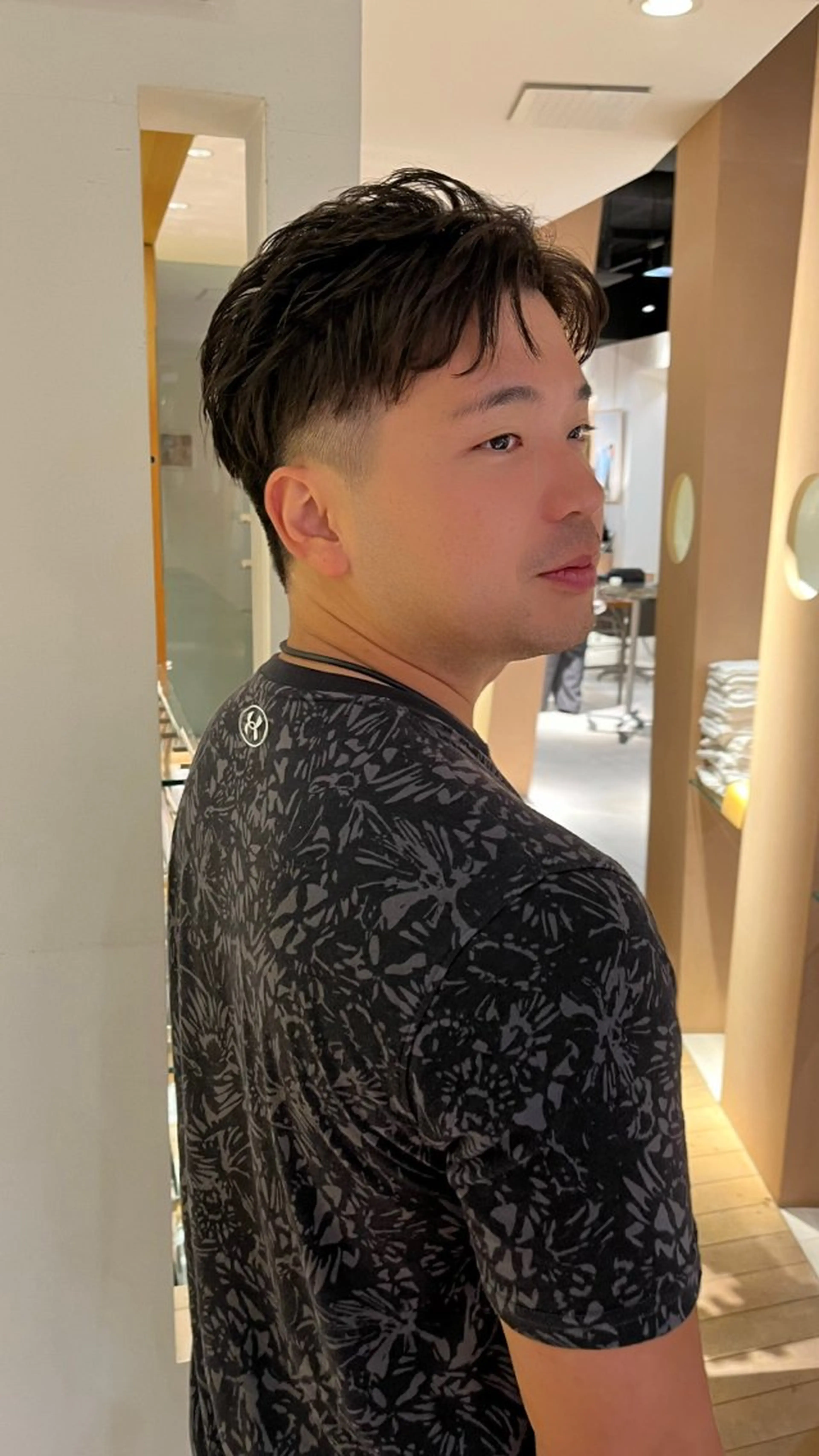 ショート メンズ アップバング フェードカット 河原林 拓己のヘアスタイル