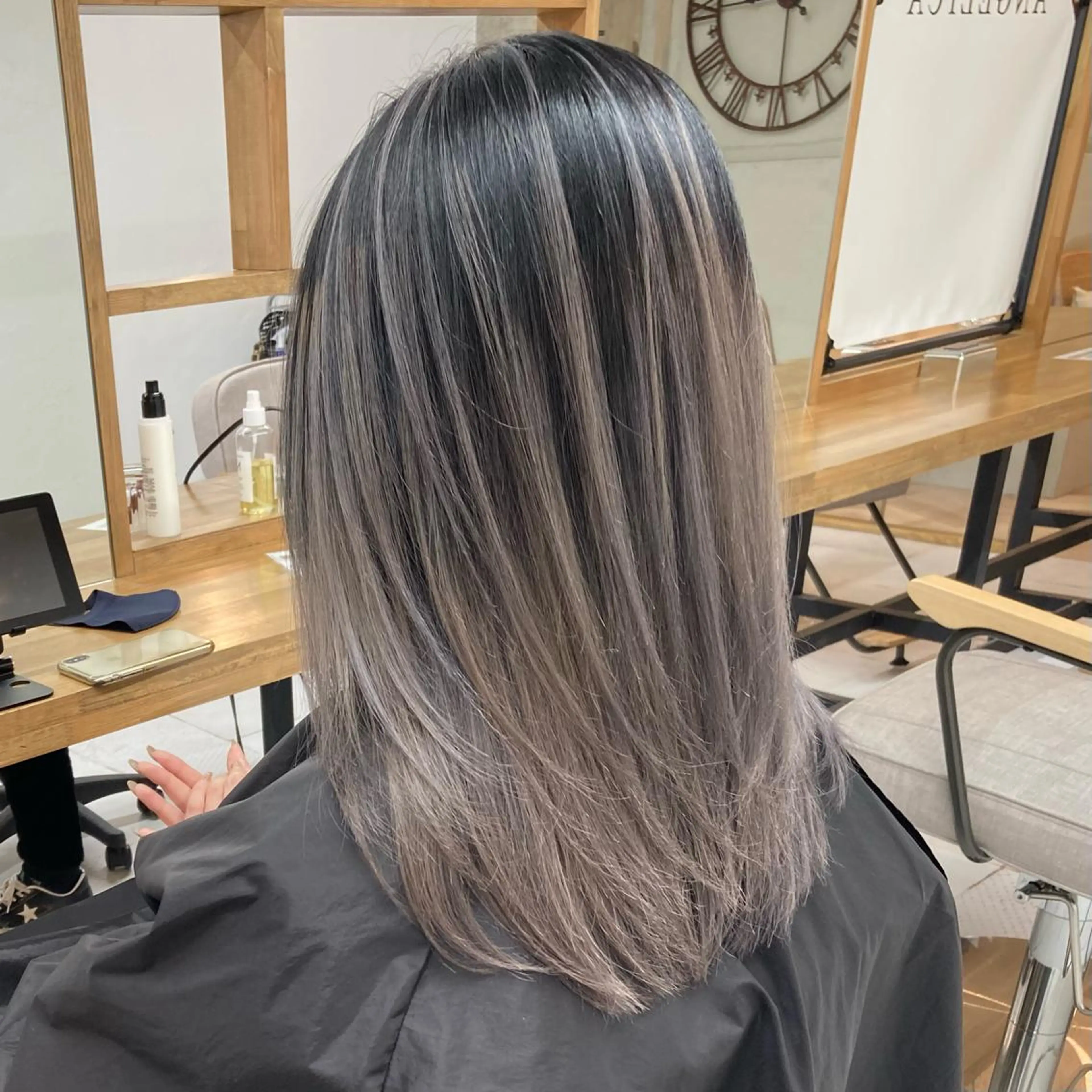 ミディアム カラー 韓国レイヤーカット★ 小林大樹のヘアスタイル