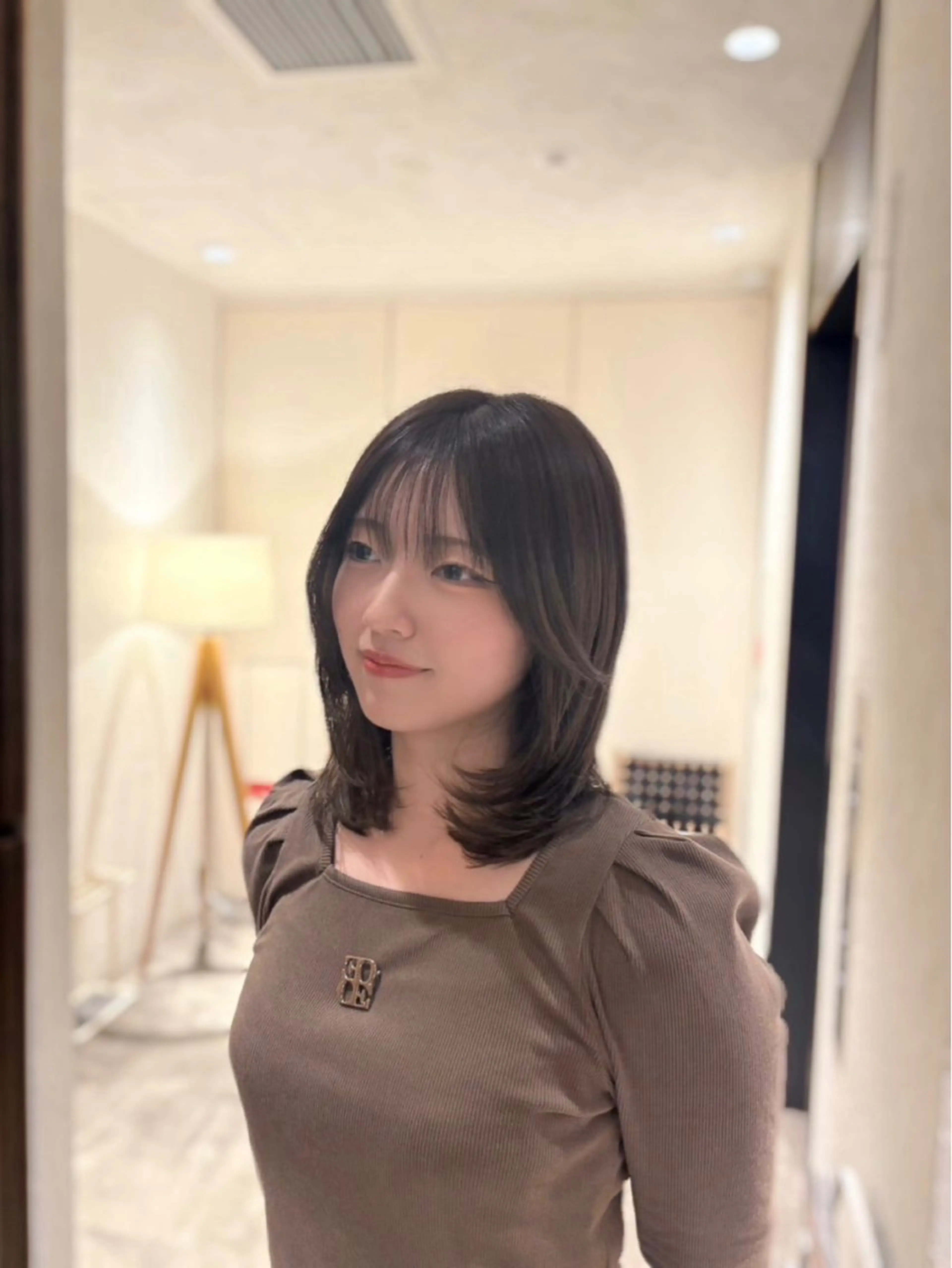ミディアム ヘアアレンジ レイヤーカット 小顔カット ✨渋谷美容師✂︎ 神保和佳奈のヘアスタイル