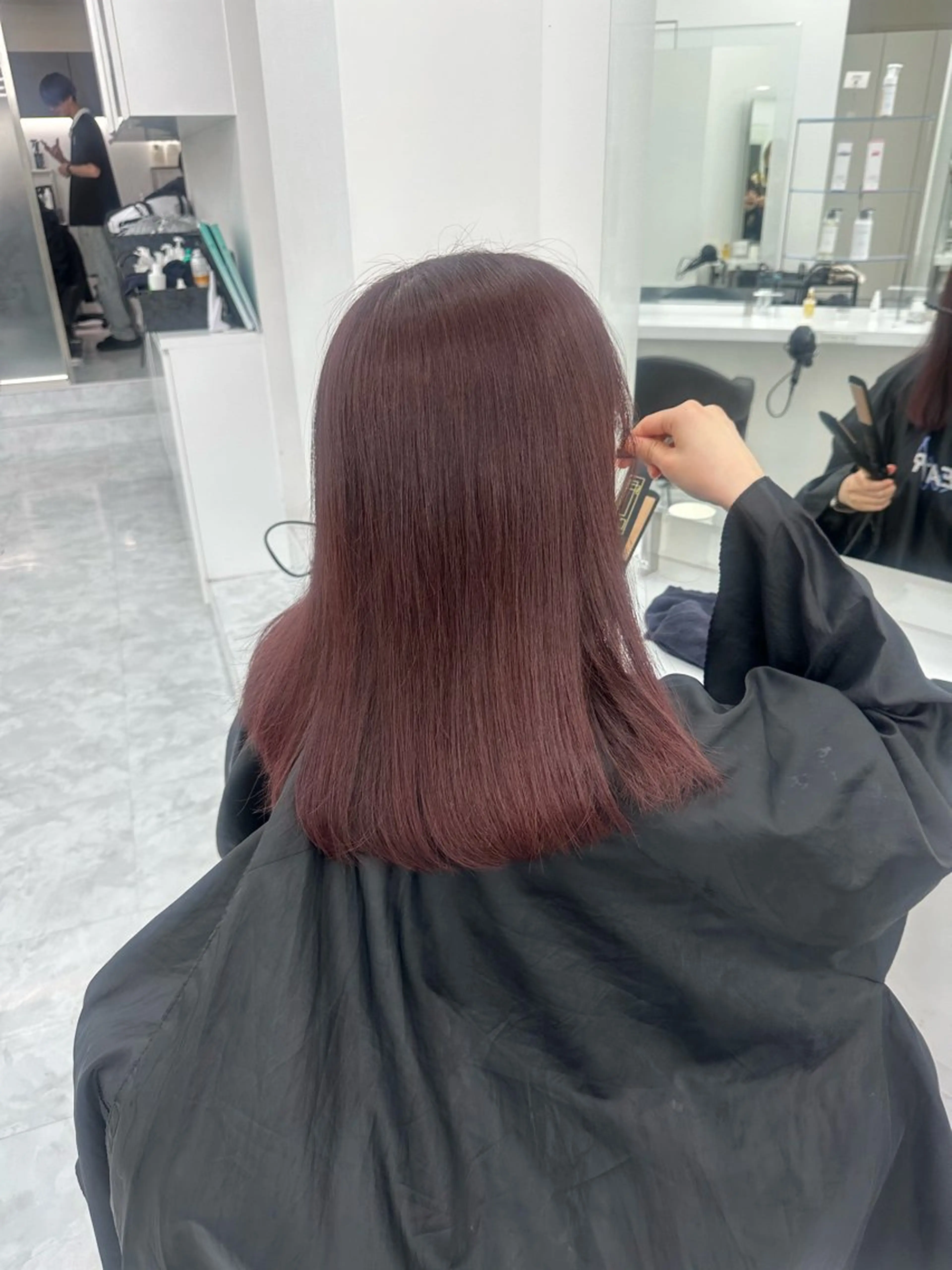 ミディアム rio🧚🏻‍♀️ 暖色/グレージュのヘアスタイル