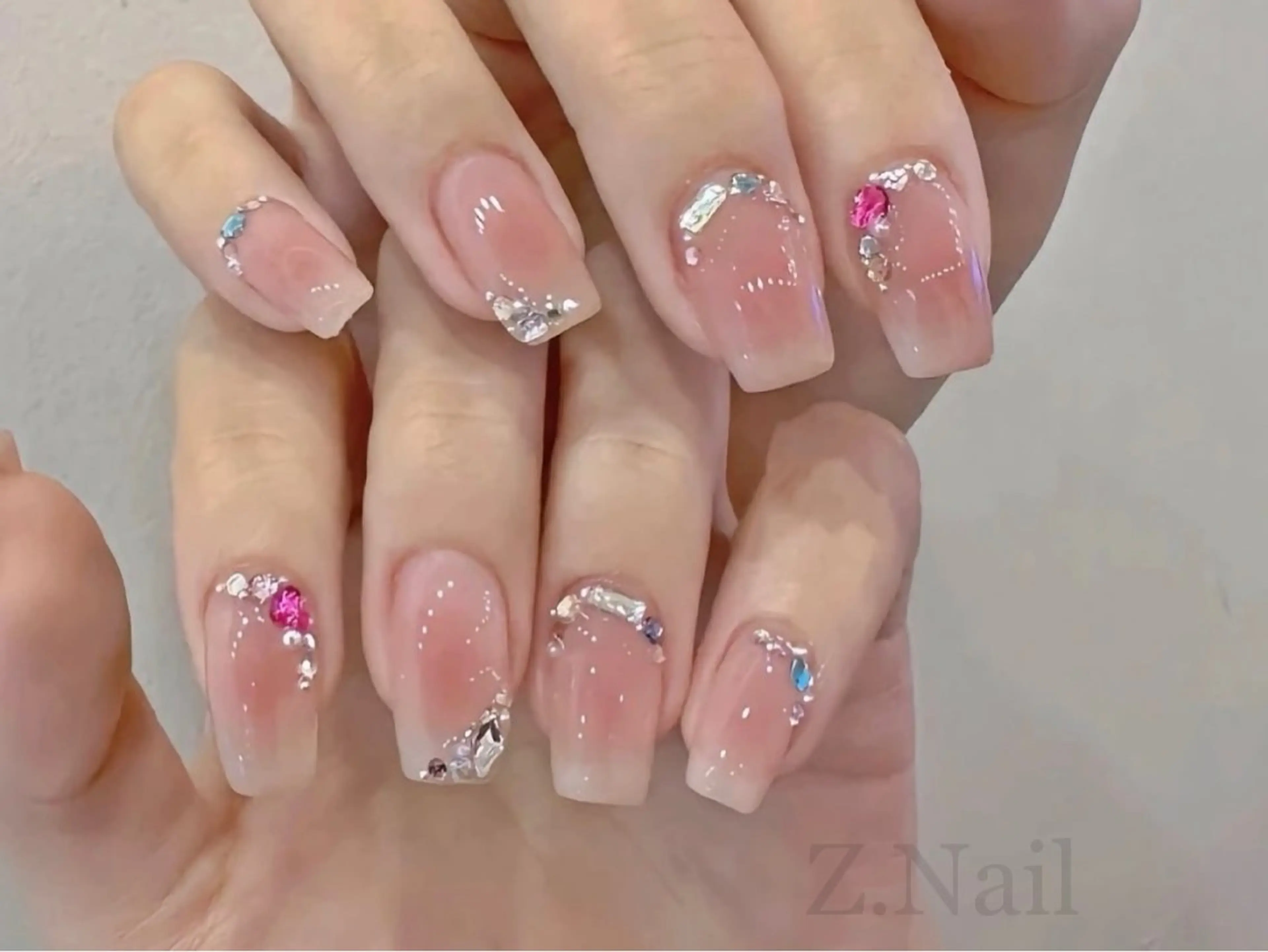 ネイル Z.Nail Salonのネイルデザイン