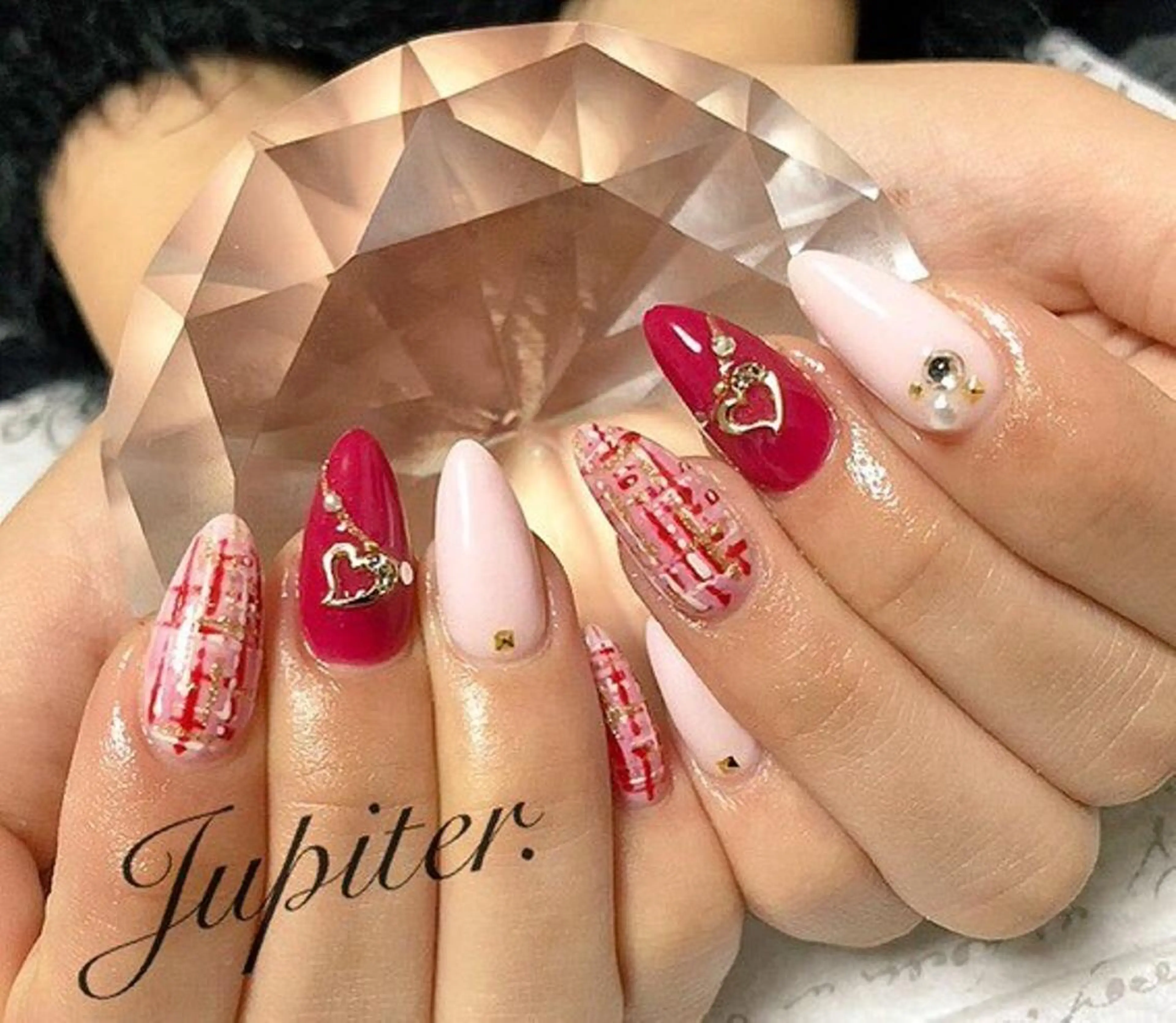 ネイル ハート ピンク ツイードネイル PrivateSalon Jupiter所属・Jupiter .のネイルデザイン