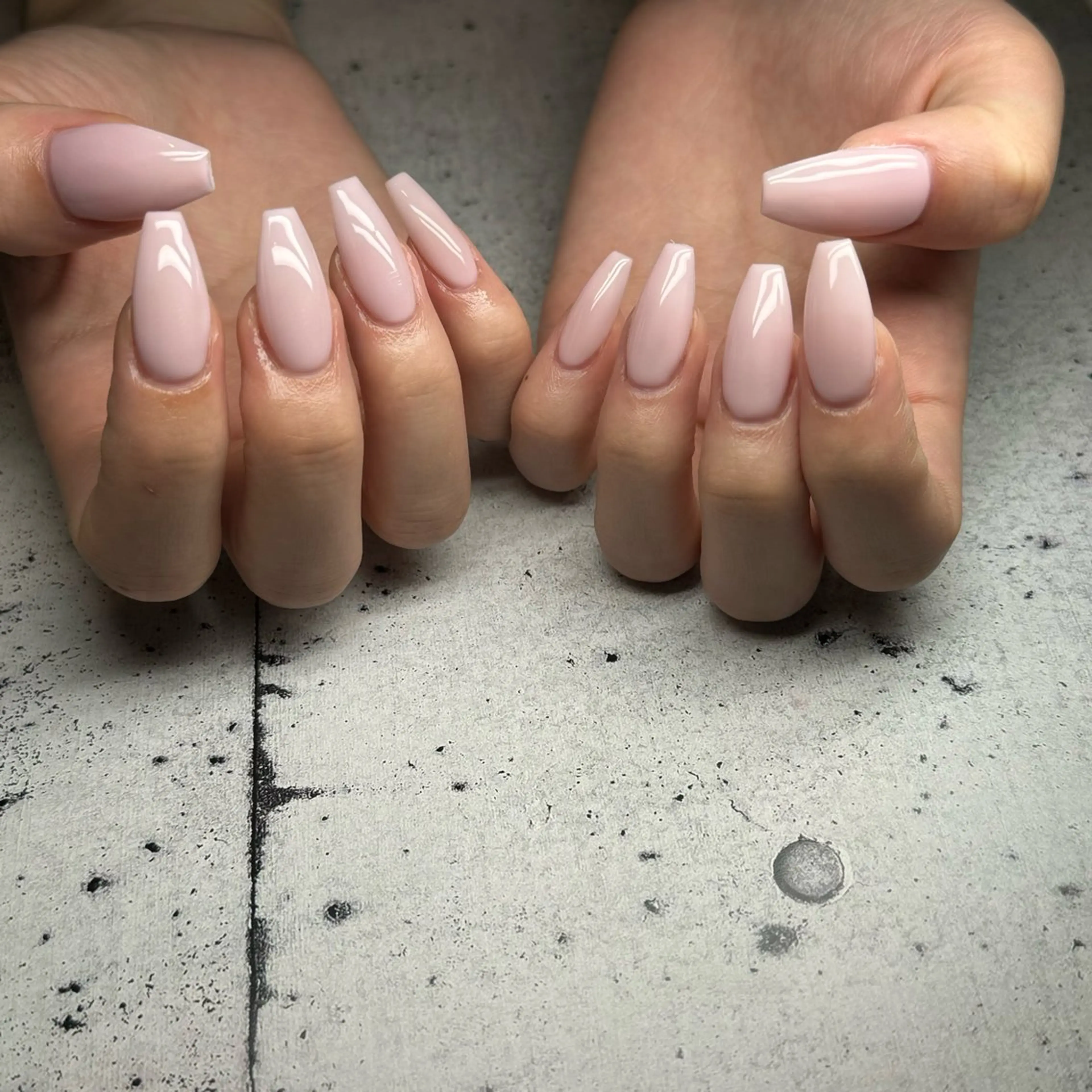 ネイル ネイルチップ 𝐫𝐚𝐢 𝐧𝐚𝐢𝐥の眉毛・アイブロウイメージ