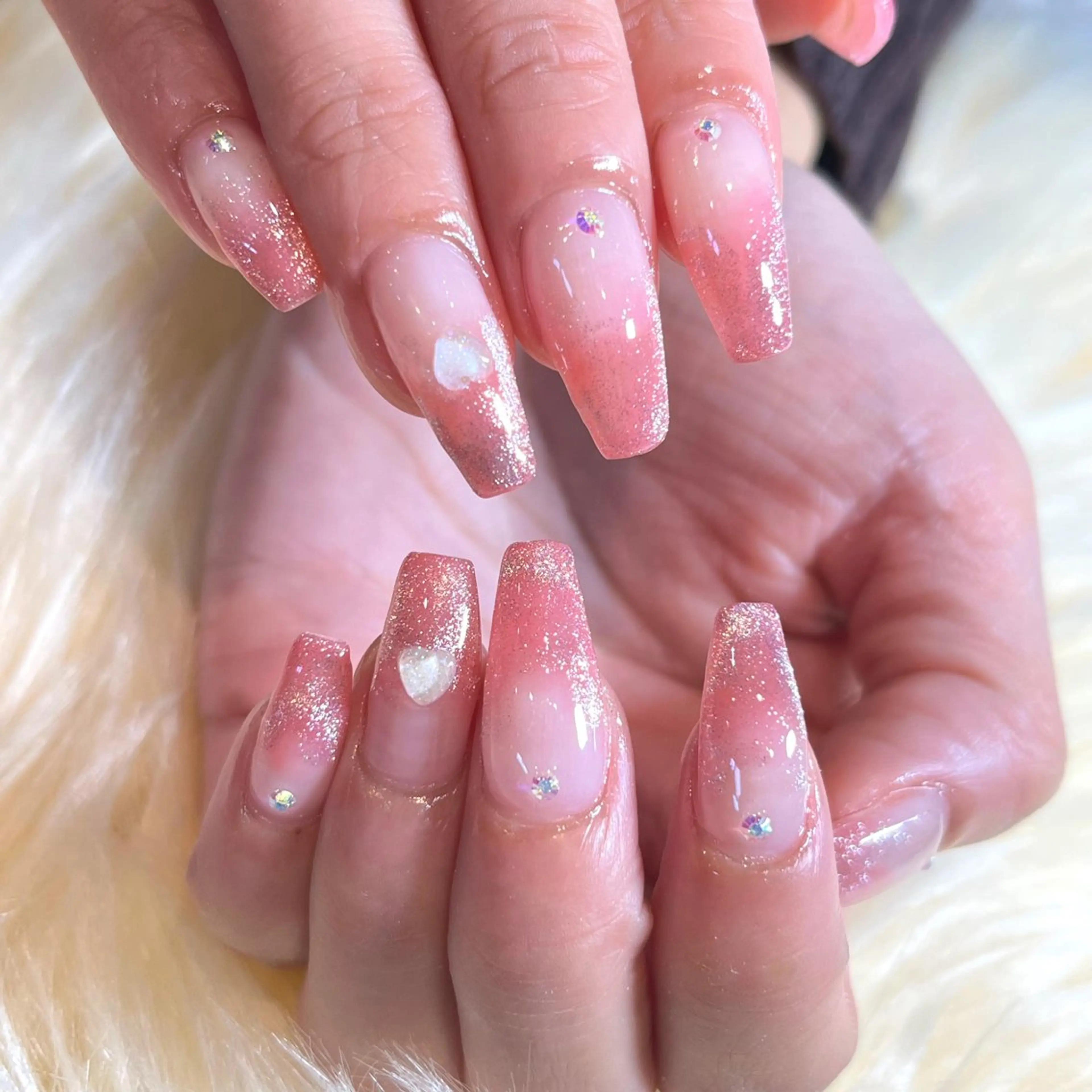 ネイル ハンドネイル Betty ✶のマツエク・マツパデザイン