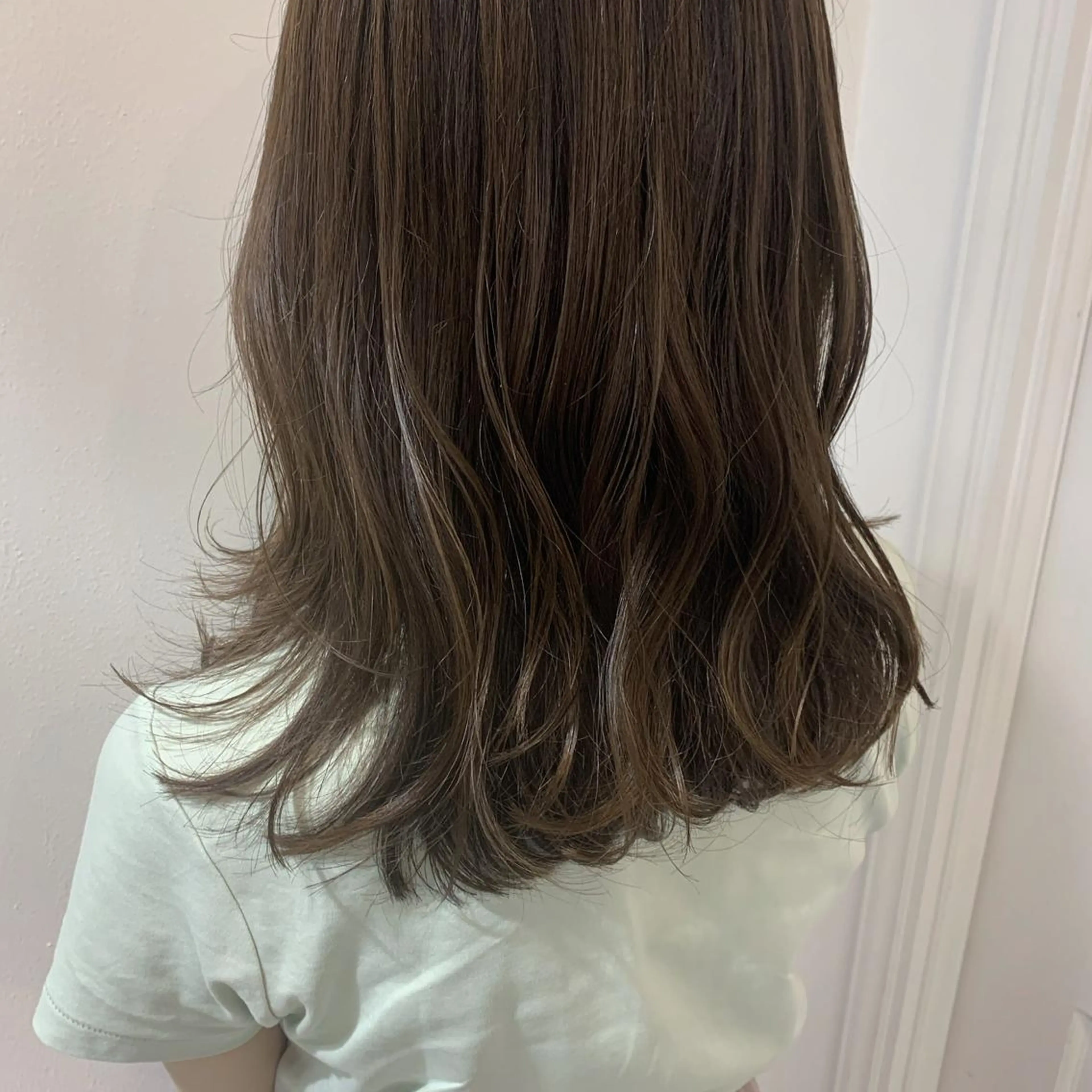 ミディアム カラー 西山 紗耶香🪽 透明感カラー/ボブのヘアスタイル