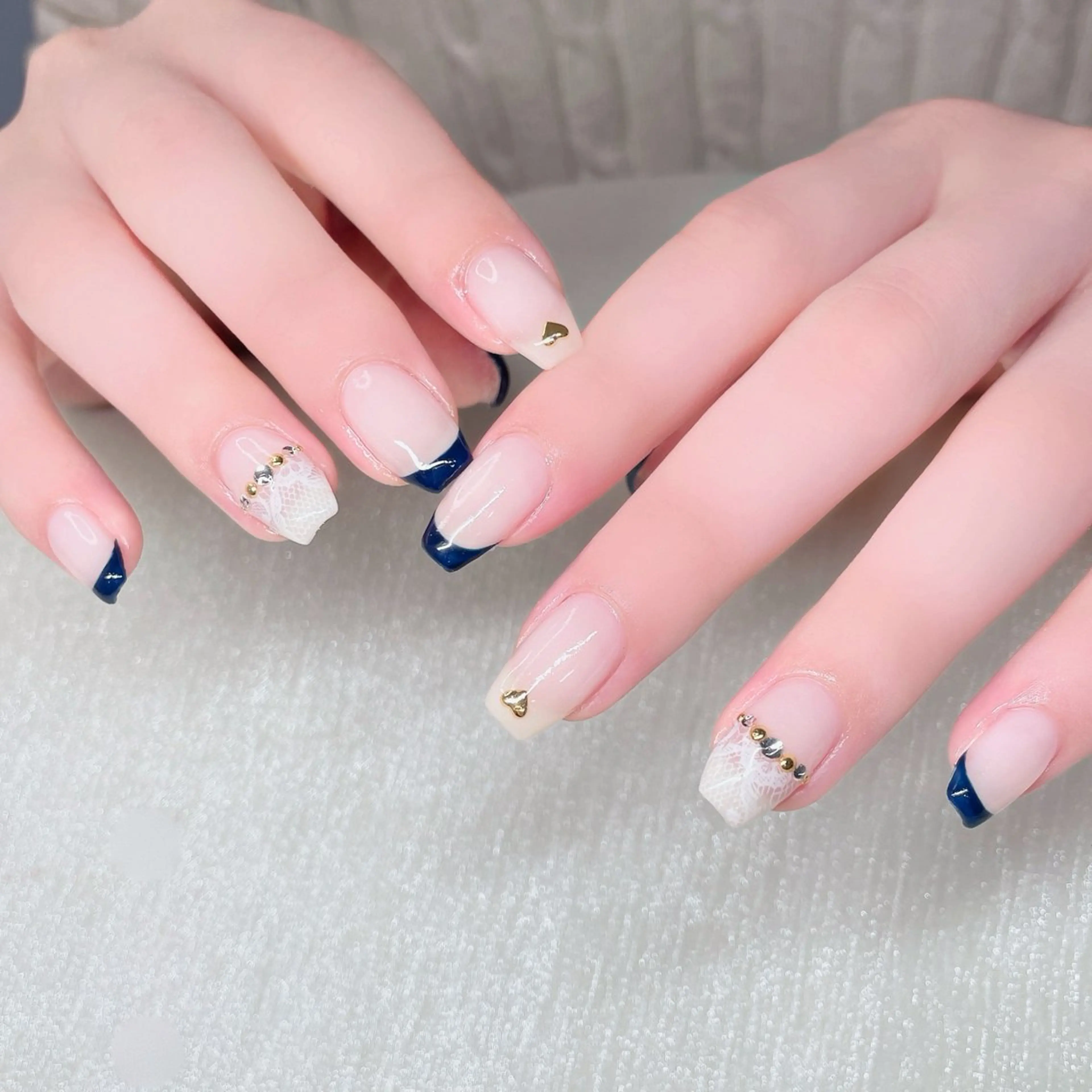 ネイル ストーンネイル ハンドネイル Nailist suzuのネイルデザイン