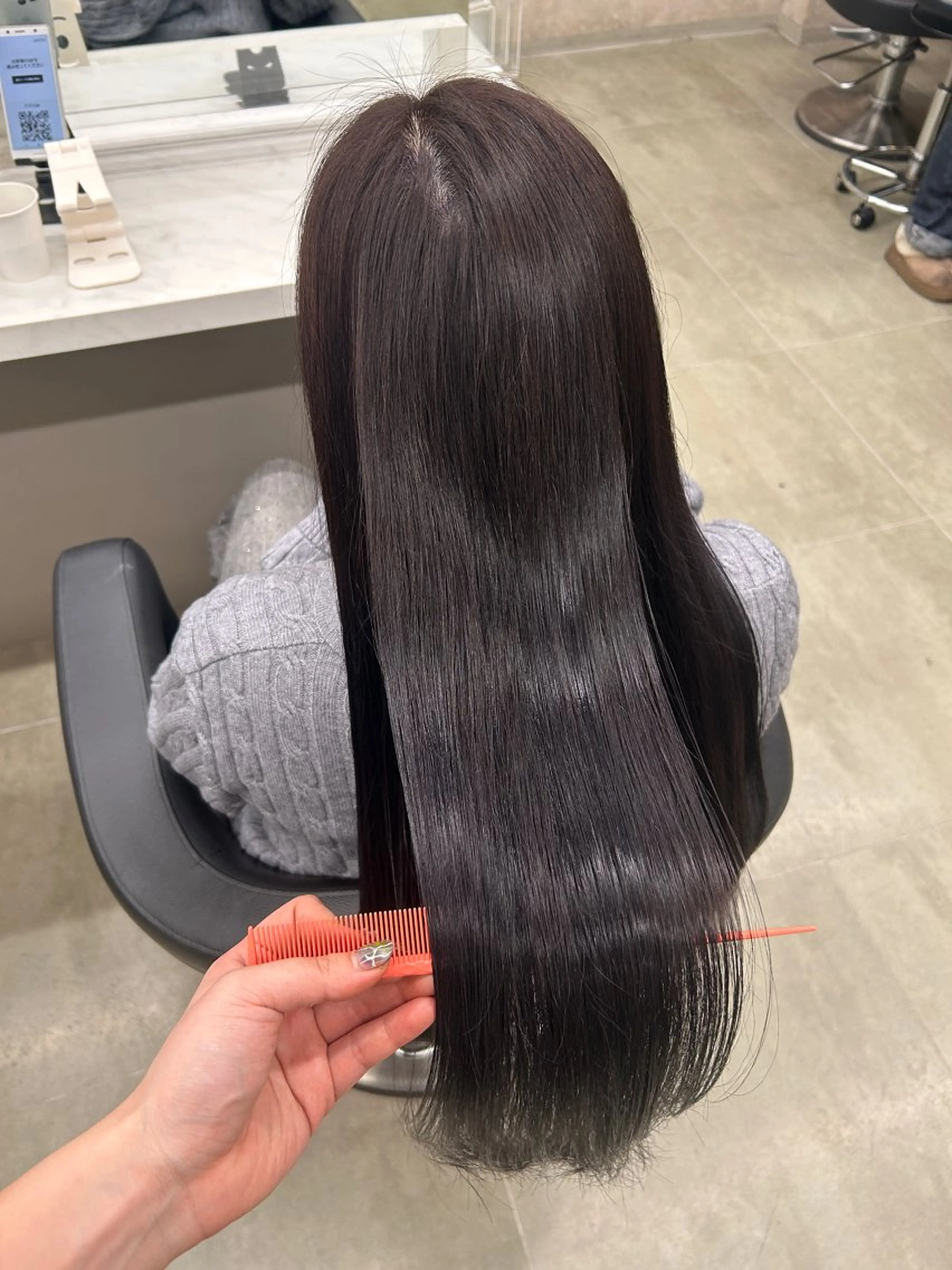 カラー パーマ ヘアアレンジ メンズ カット 縮毛矯正 トリートメント ヘッドスパ ヘアセット 🥯縮毛/レイヤー/ ベージュヘア🥯のヘアスタイル