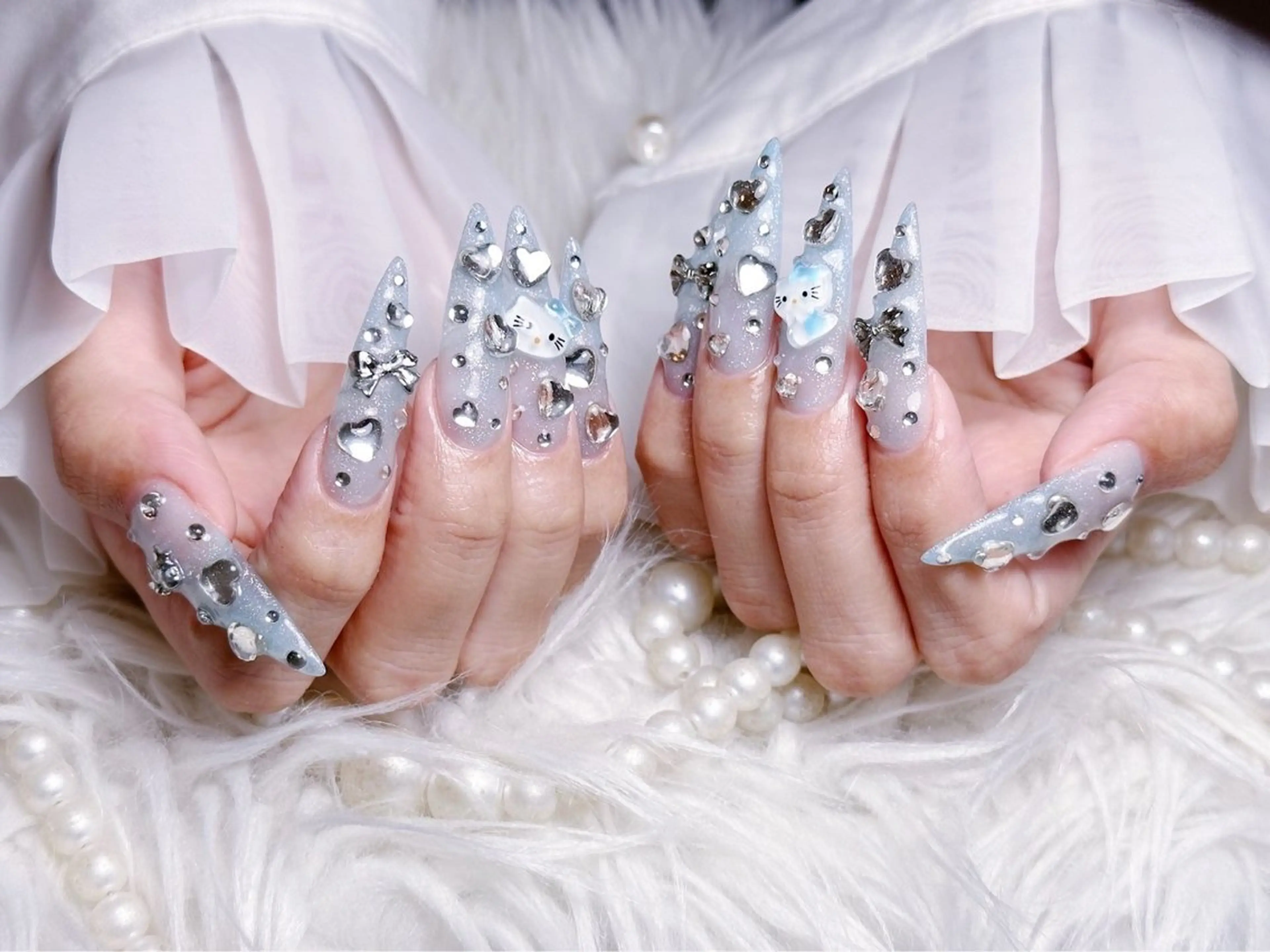 ネイル チークネイル 長さ出し フラワーネイル フレンチネイル ガーリー ハンドネイル NEW NAIL 池袋のネイルデザイン