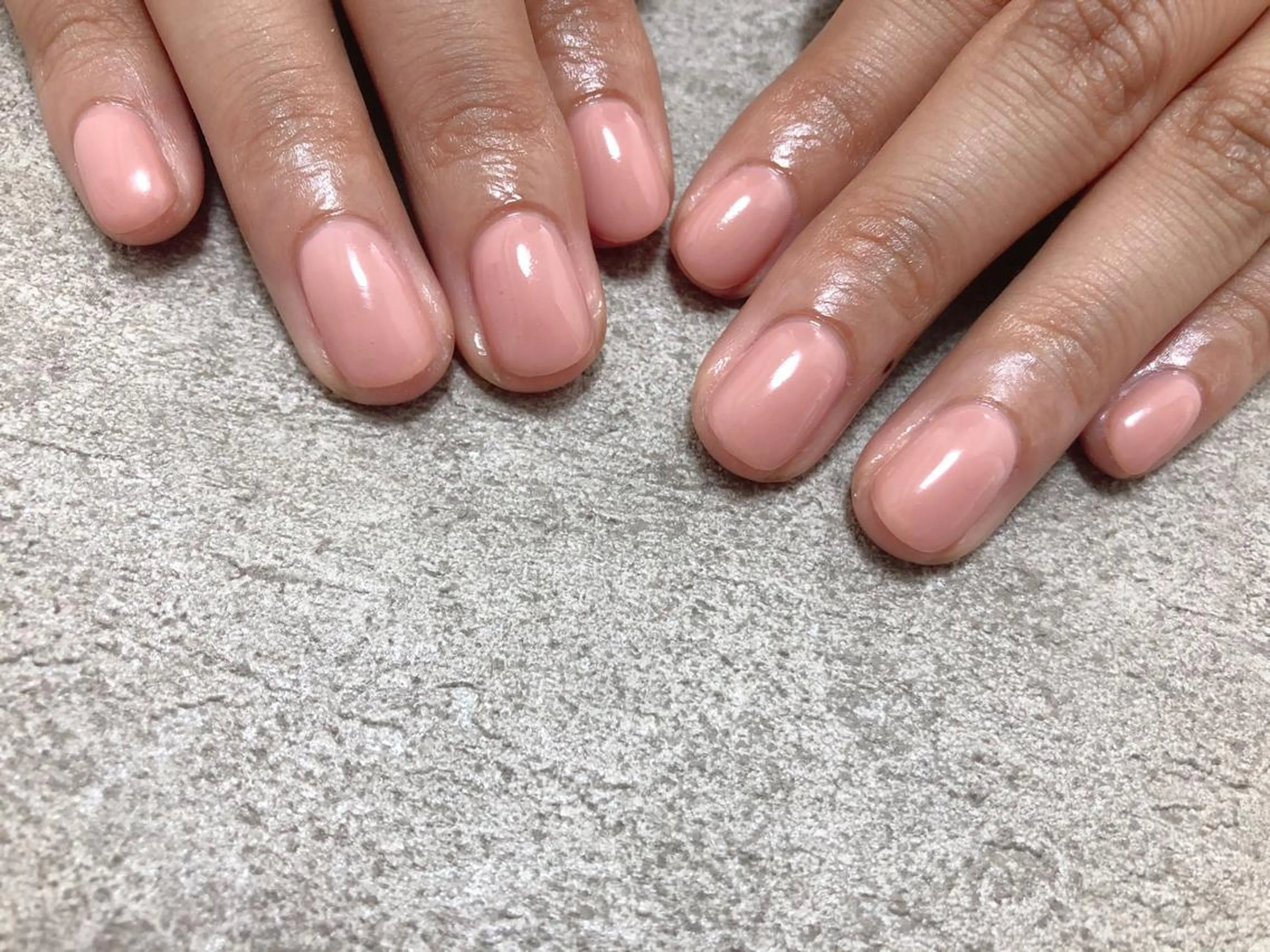 ネイル ワンカラーネイル ハンドネイル mogunail &blowのネイルデザイン