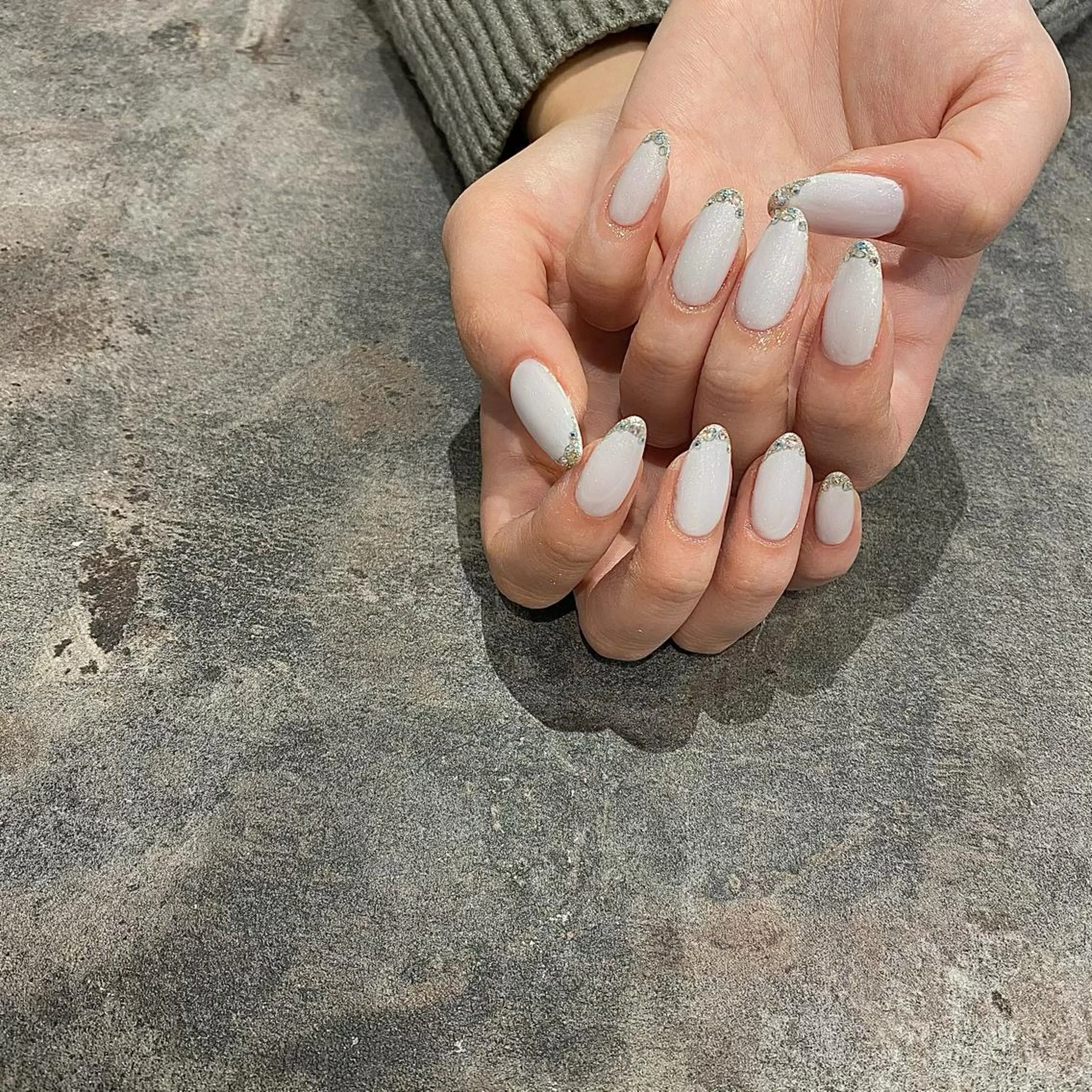 ネイル フレンチネイル ラメ(グリッター) ハンドネイル 鶴田୨ৎmaison de NALIのネイルデザイン