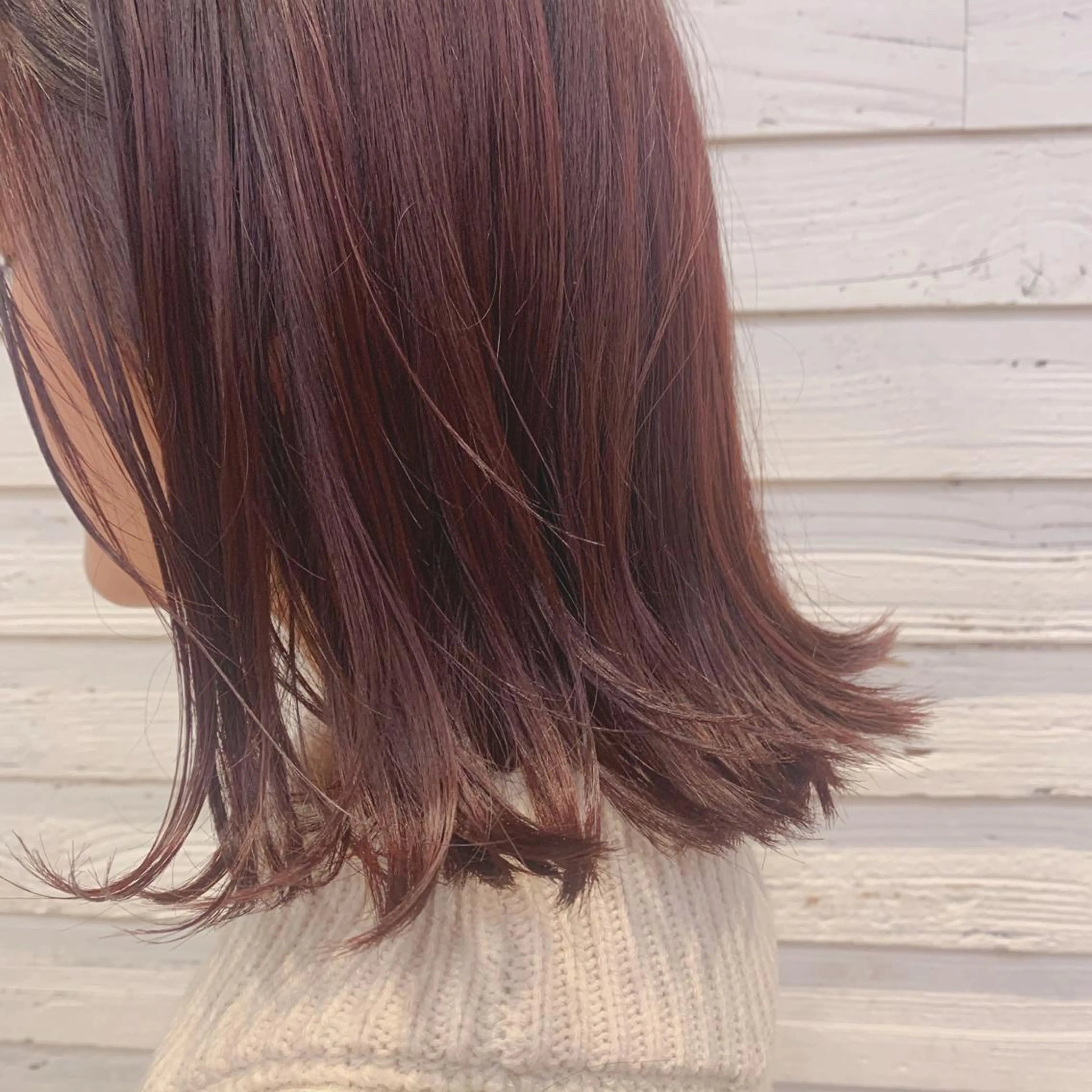 ミディアム カラー レッドカラー ボブ 外ハネヘア 🌱小顔ヘア/ボブ ミディアム/双葉🌱のヘアスタイル