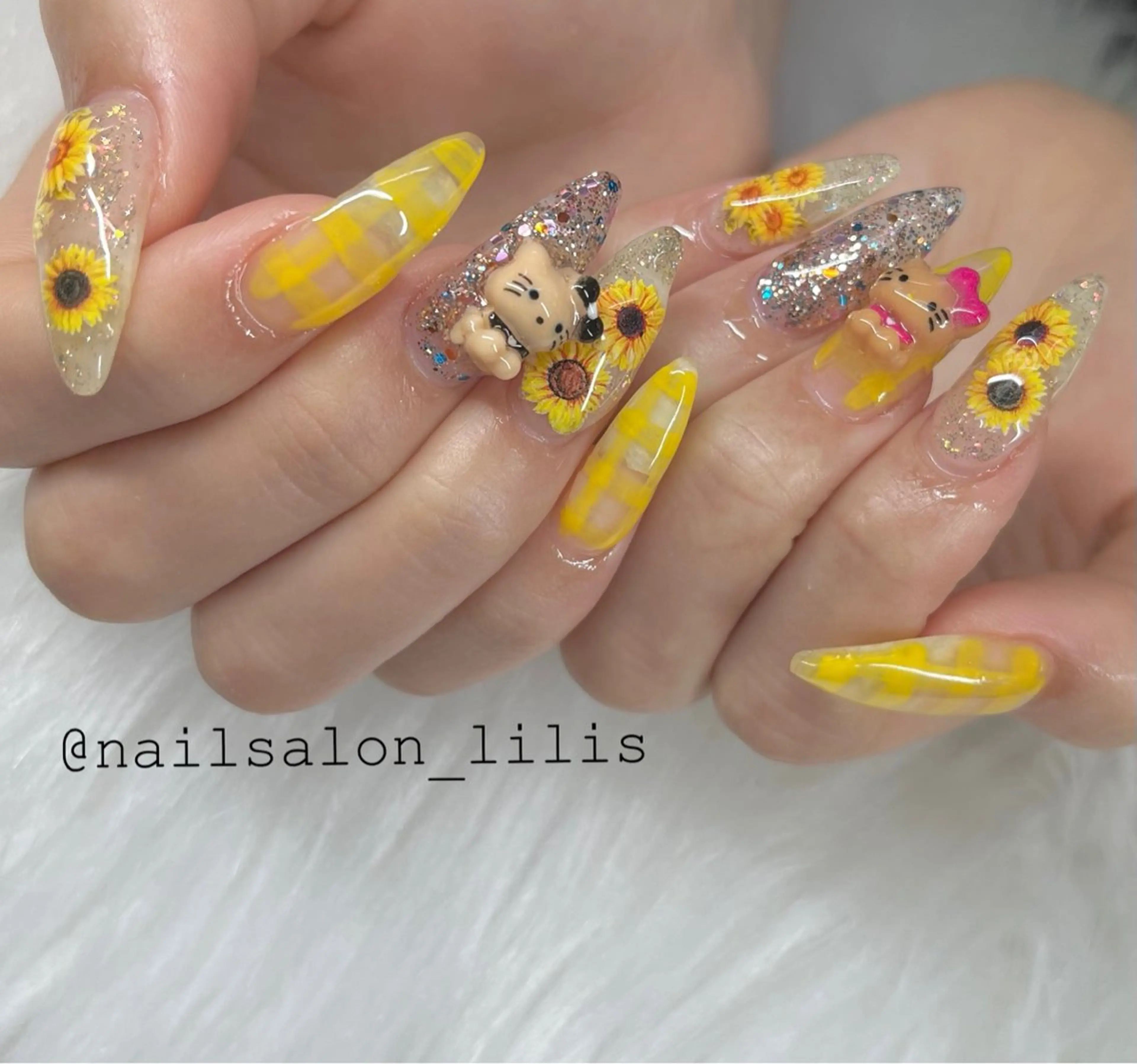 ネイル ハンドネイル nailsalon Lilisのネイルデザイン