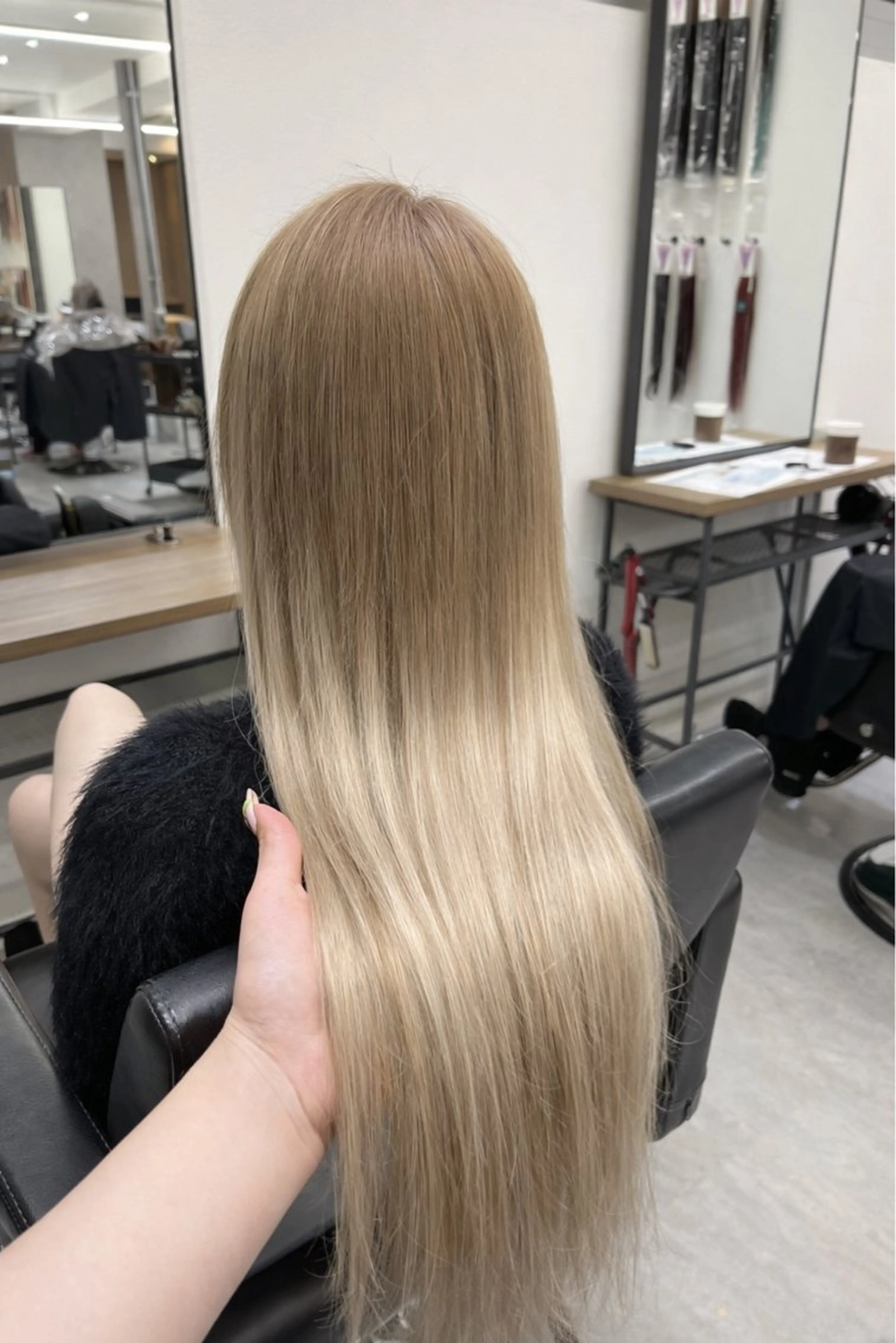 ロング カラー ヘアカラー エクステ RIO🩶NEXT/ エクステ/ハイトーンのヘアスタイル