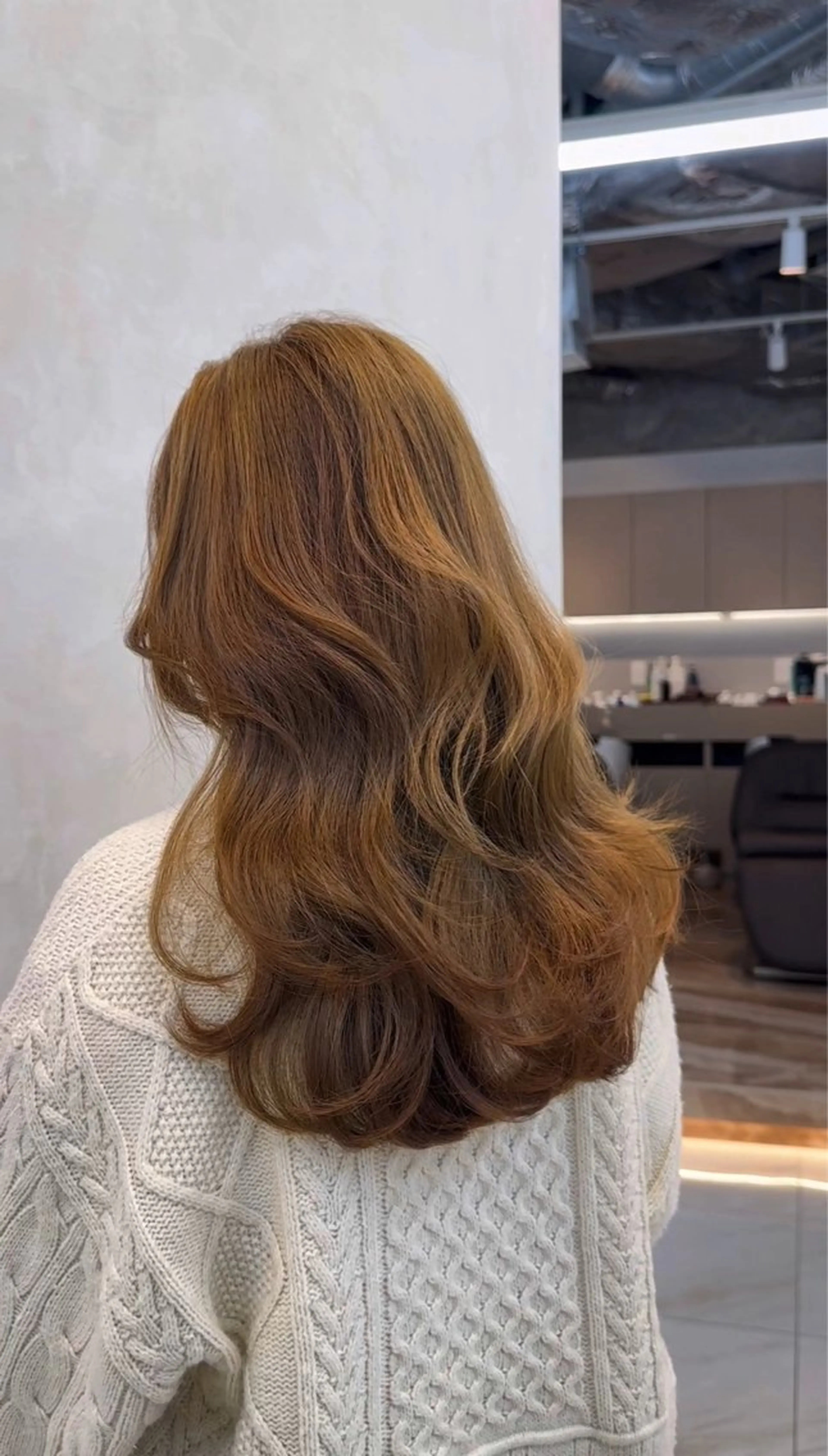 カラー ブリーチ ヘアカラー トリートメント ヘアセット ARMONY表参道店所属・韓国風レイヤーカラー ライムのヘアスタイル