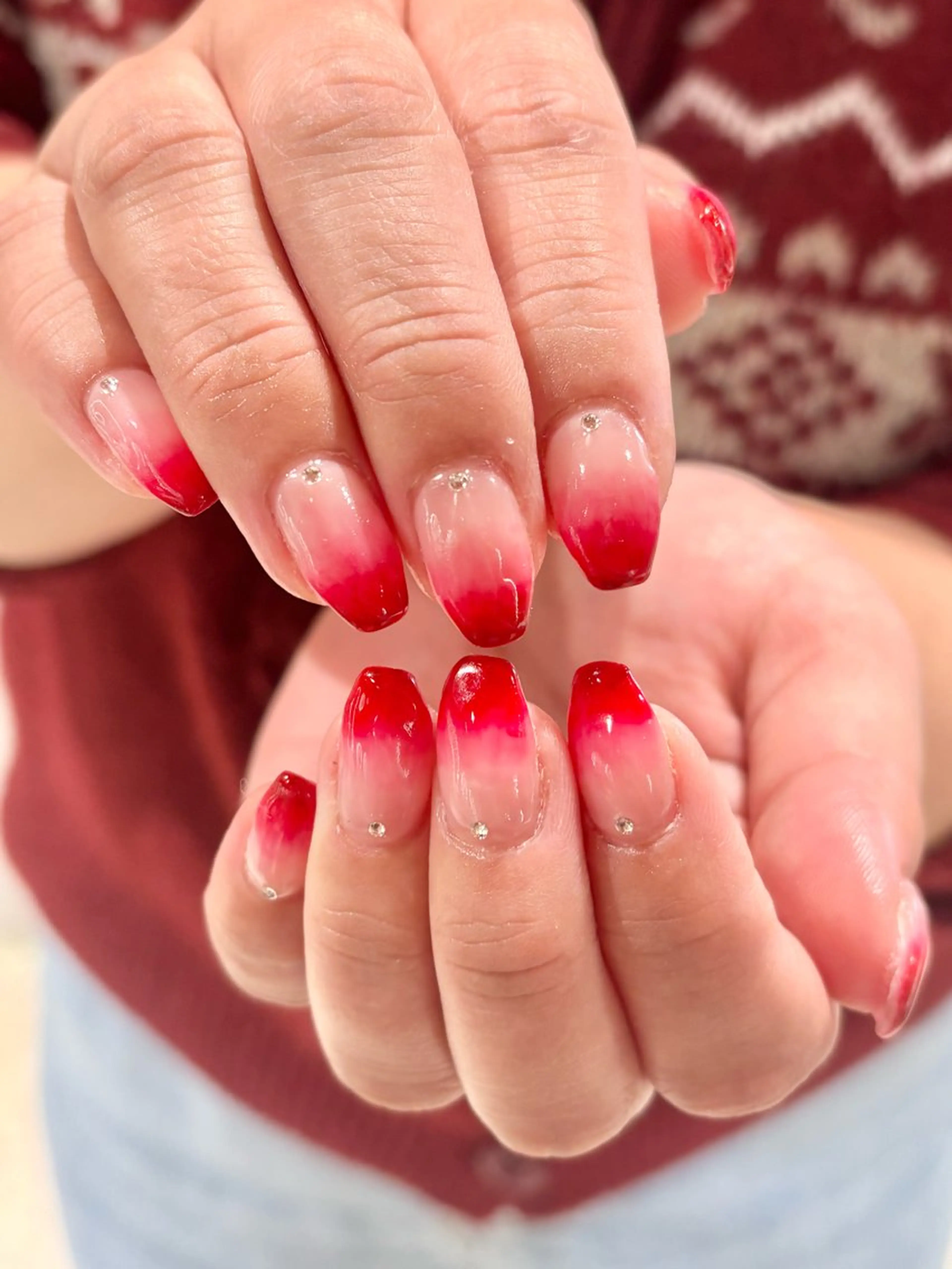 ネイル グラデーション ハンドネイル ハンドケア 髪質改善　ネイル コトミ🐸のヘアスタイル