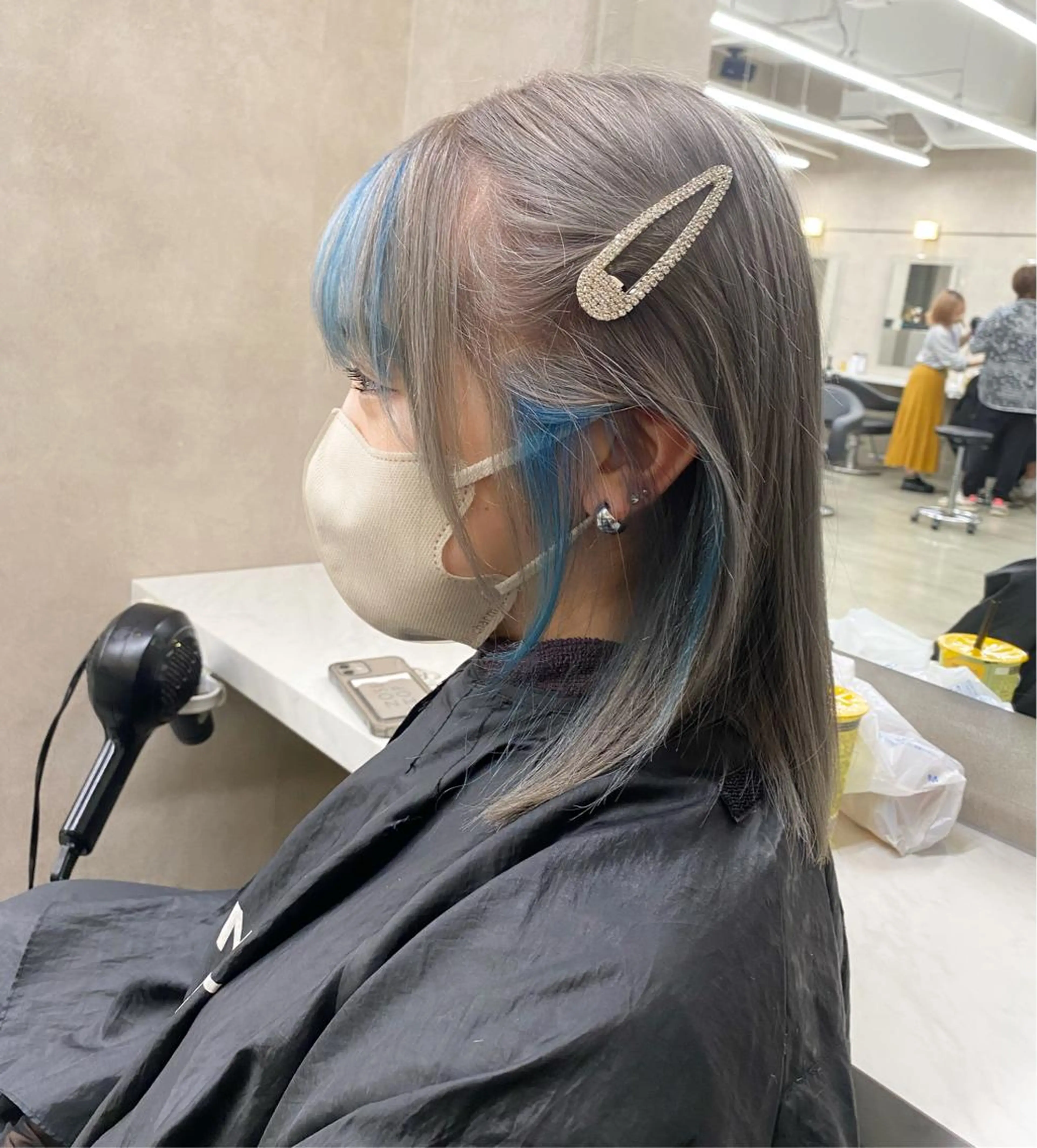 ミディアム カラー ブリーチ ケアブリーチ インナーカラー ヘアカラー ヘアセット 韓国/トレンド レイヤー【101】のヘアスタイル