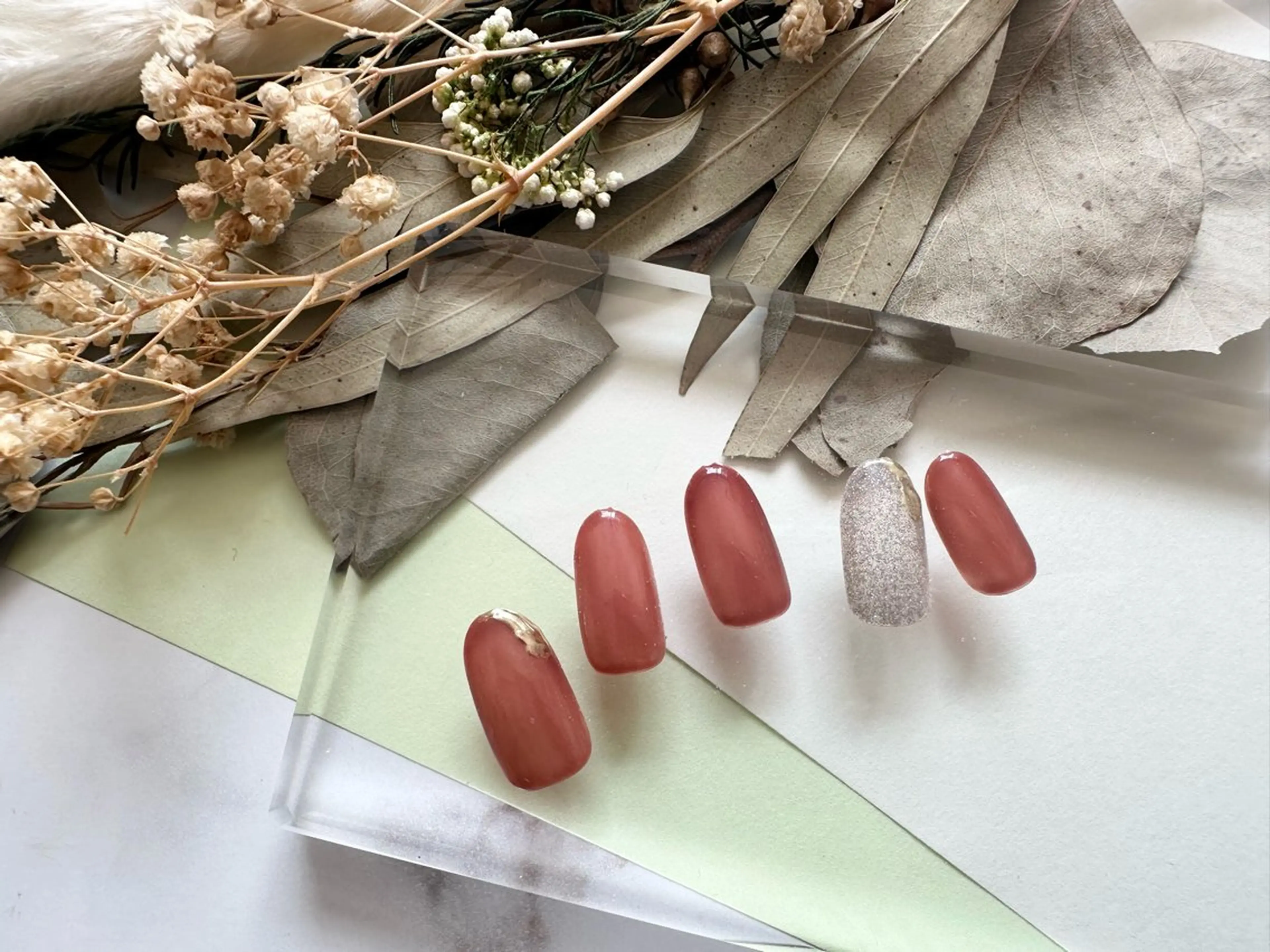 ネイル ルミエナ銀座 リトリートのネイルデザイン