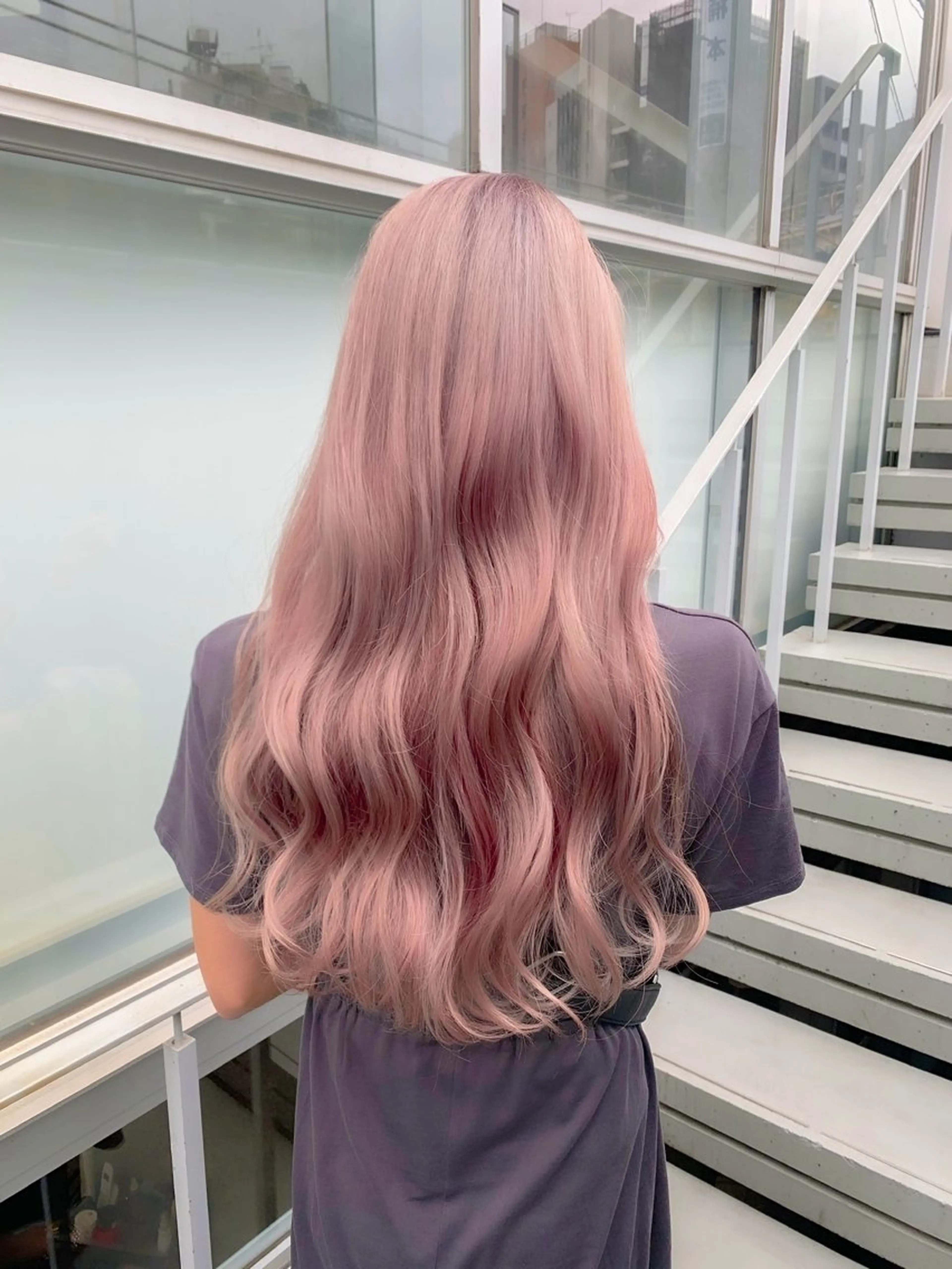 ロング ハイトーン🫧艶髪 MAIKAのヘアスタイル