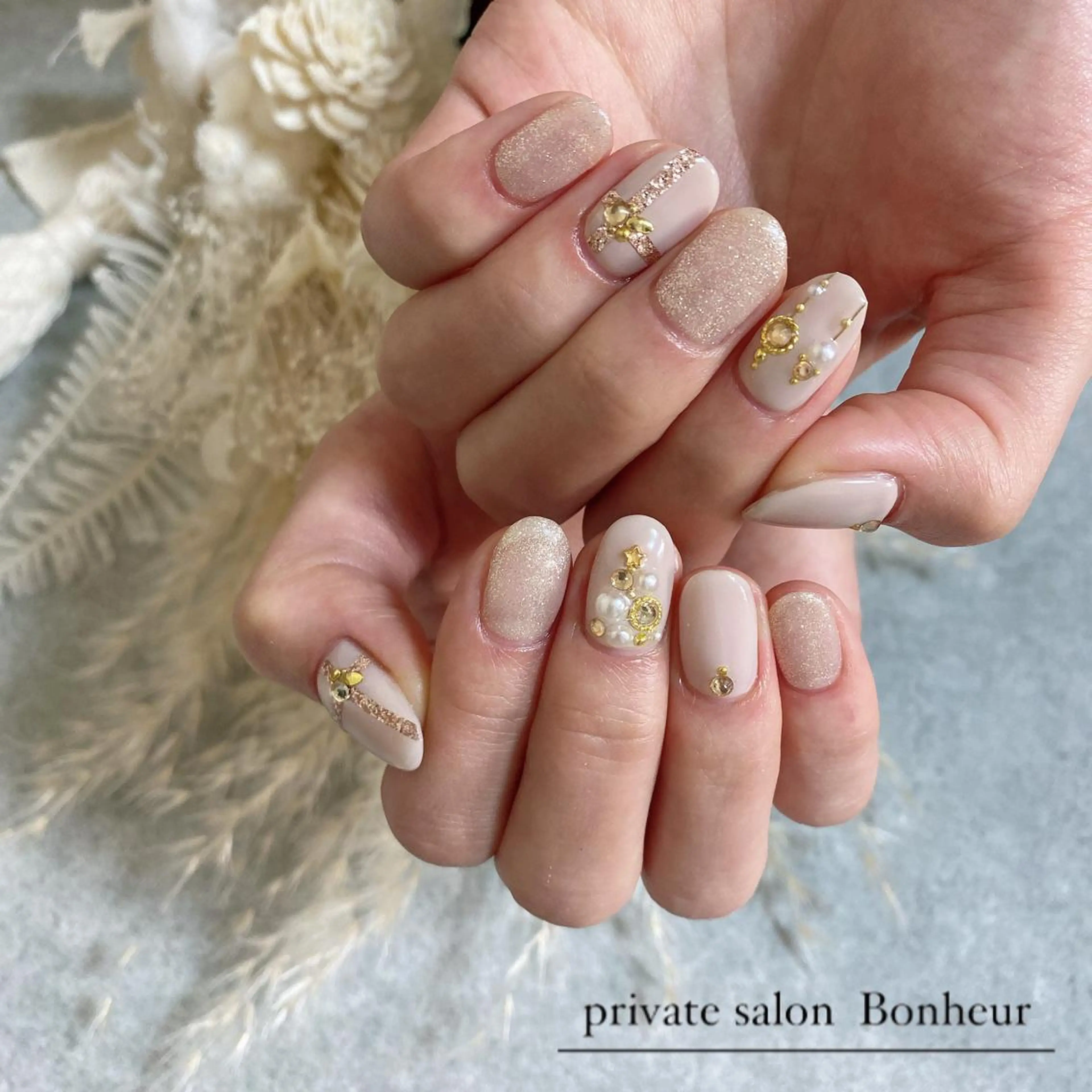 ネイル ハンドネイル BONHEUR Annaのネイルデザイン