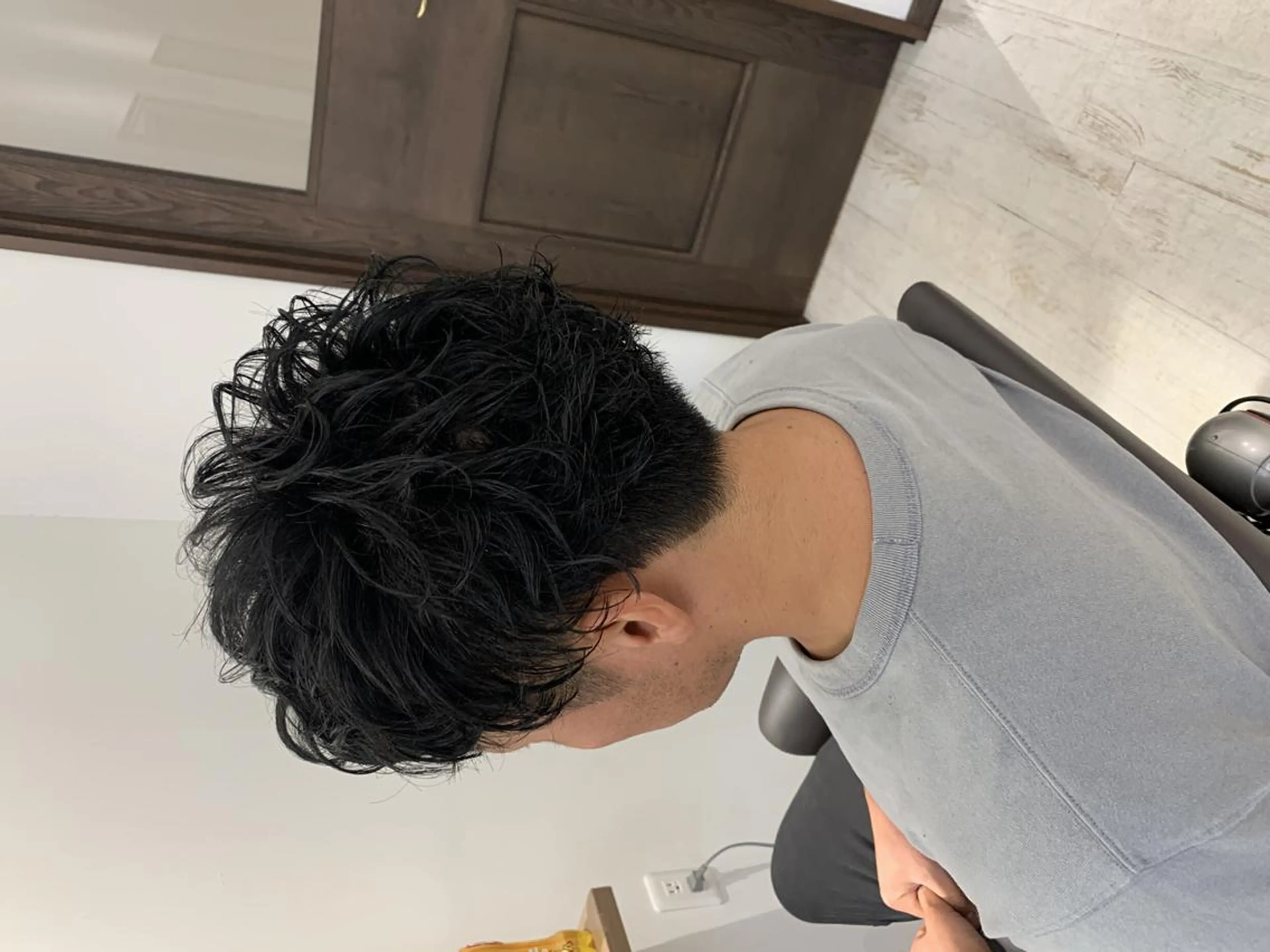 ショート パーマ メンズ 瀬尾 由希菜のヘアスタイル