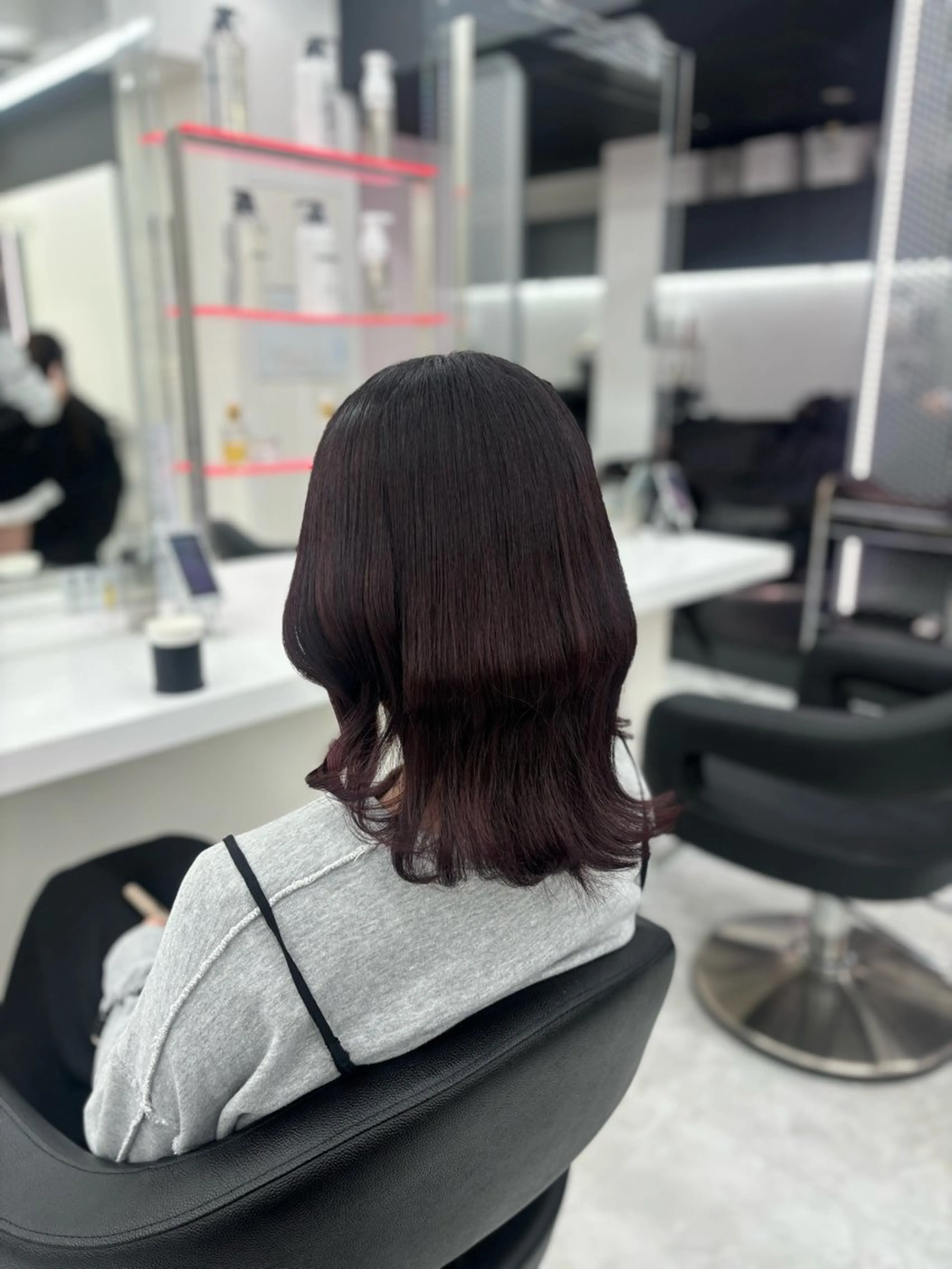 セミロング カラー 🤍レイヤー/顔周り /hirari🤍のヘアスタイル