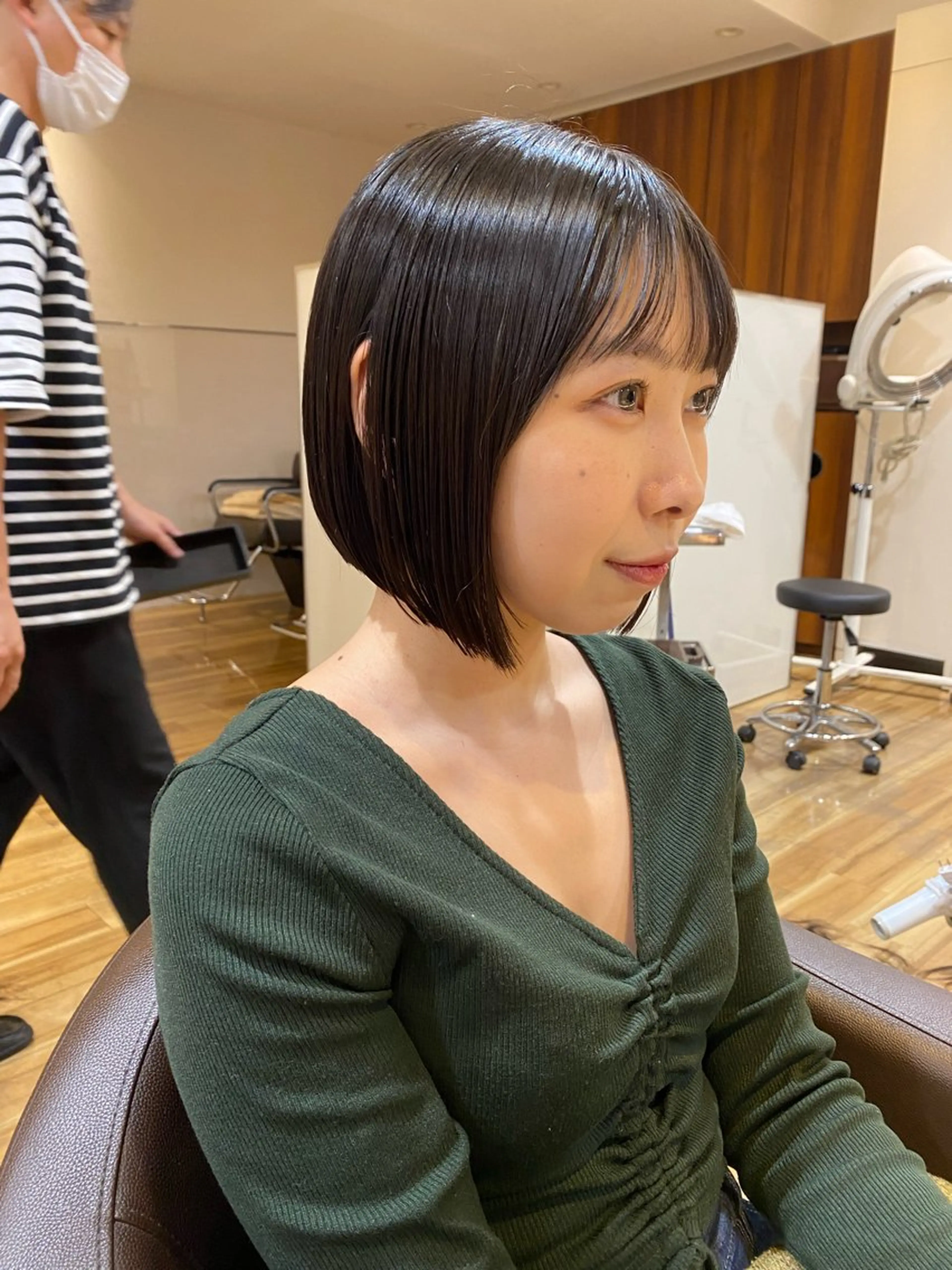 ショート ボブ カット レイヤーカット /透明感/千葉怜寿のヘアスタイル