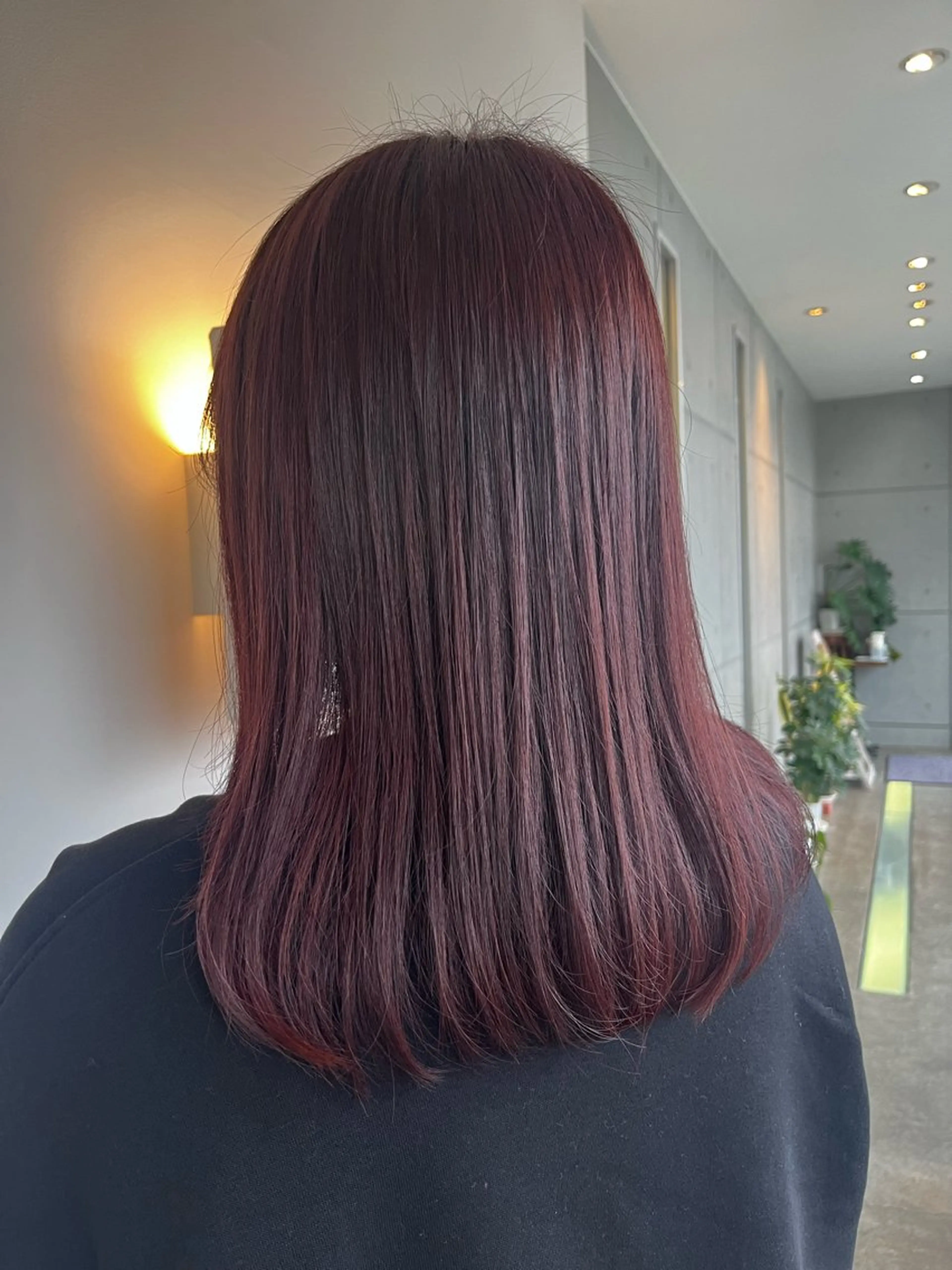 ミディアム ピンクブラウン おせ ちさとのヘアスタイル