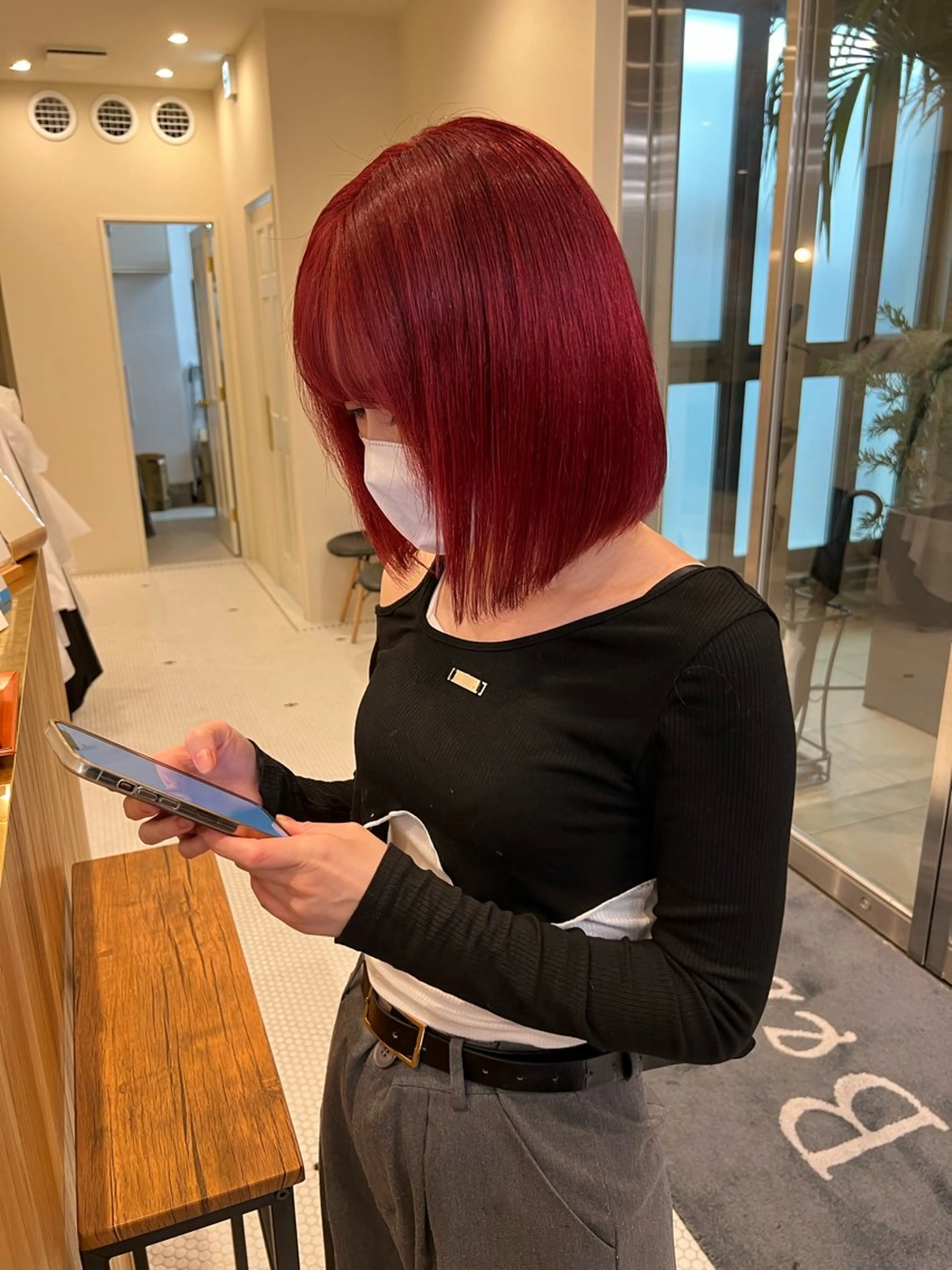 ミディアム カラー ブリーチ 抜きっぱなしブロンド /ハイトーン/カナタのヘアスタイル