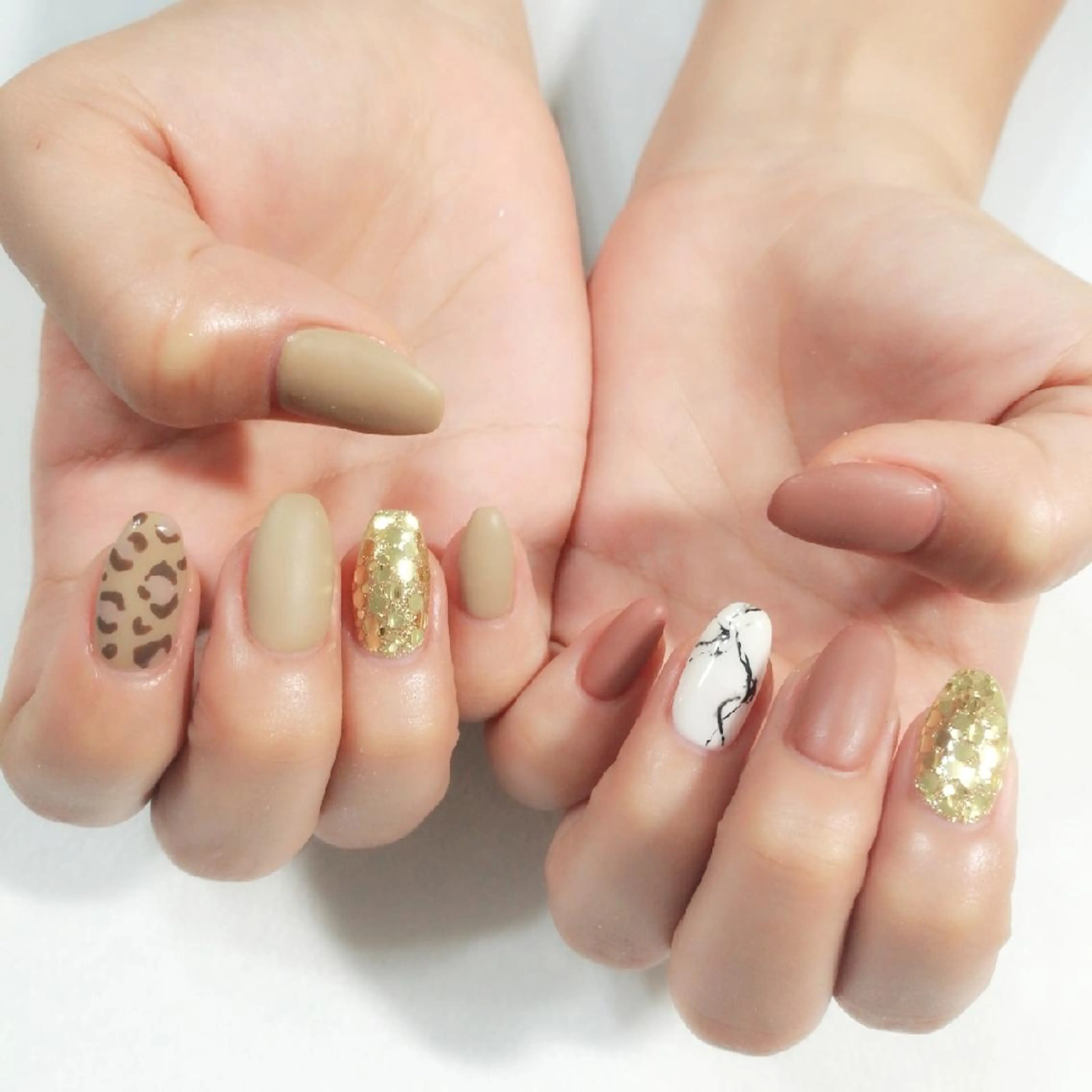 ハンドorフット 4本やり放題💅(オフ有り)の写真