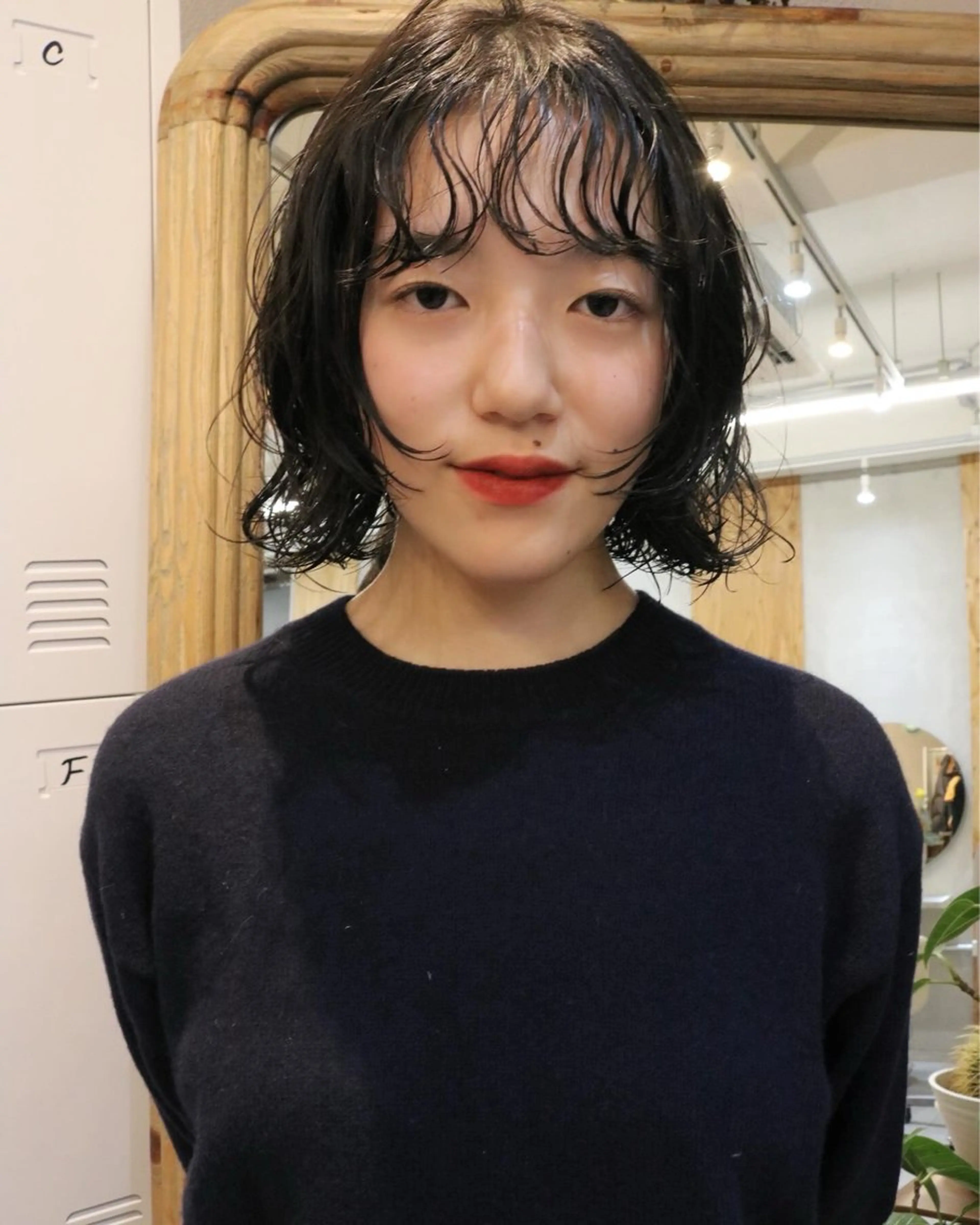 ミディアム パーマ カット パーマ トリートメント 松村 澪里のヘアスタイル