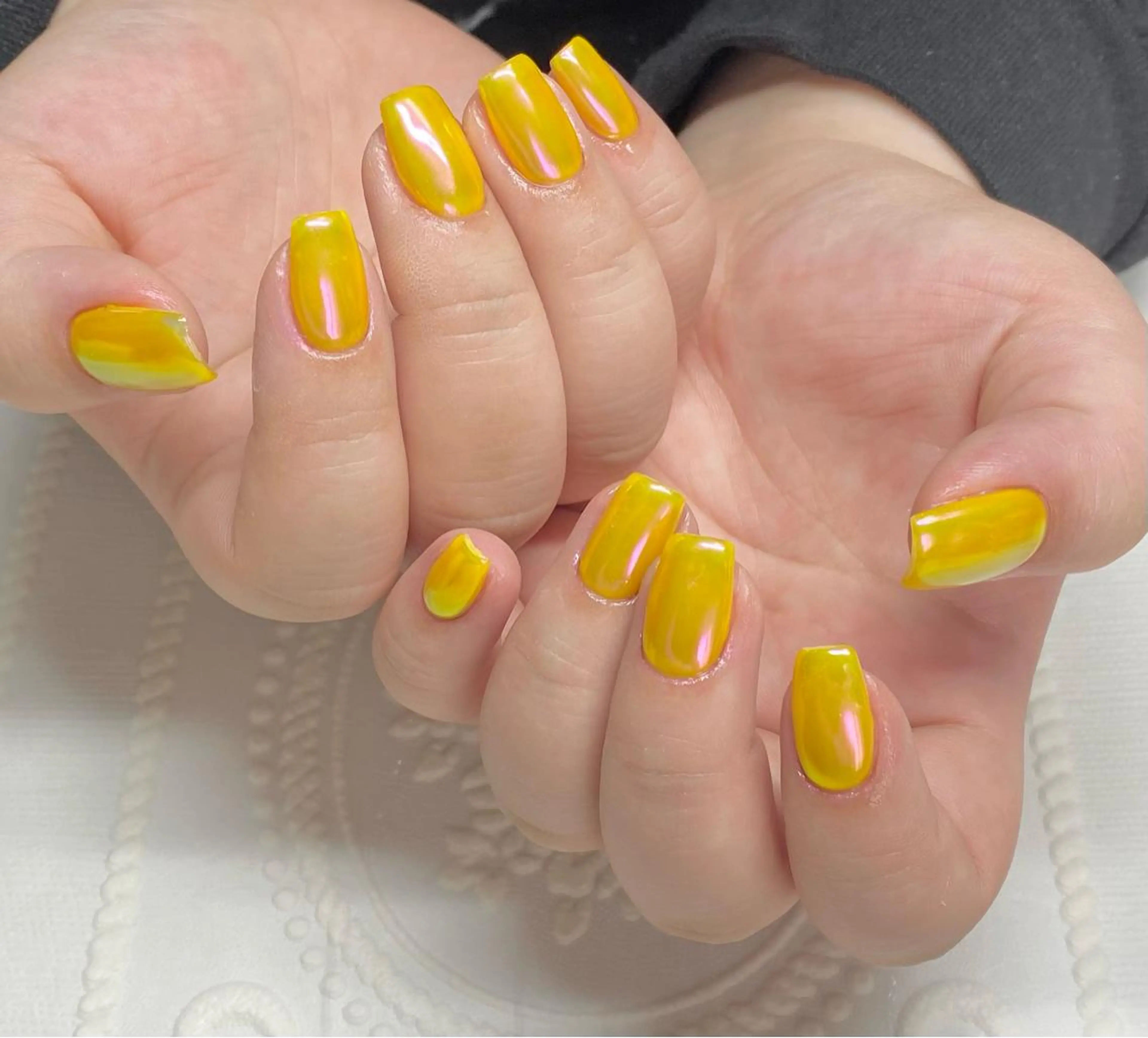 ショート ネイル イエローカラー ピンク 黄色 ハンドネイル フットネイル LUNE NAILのその他イメージ